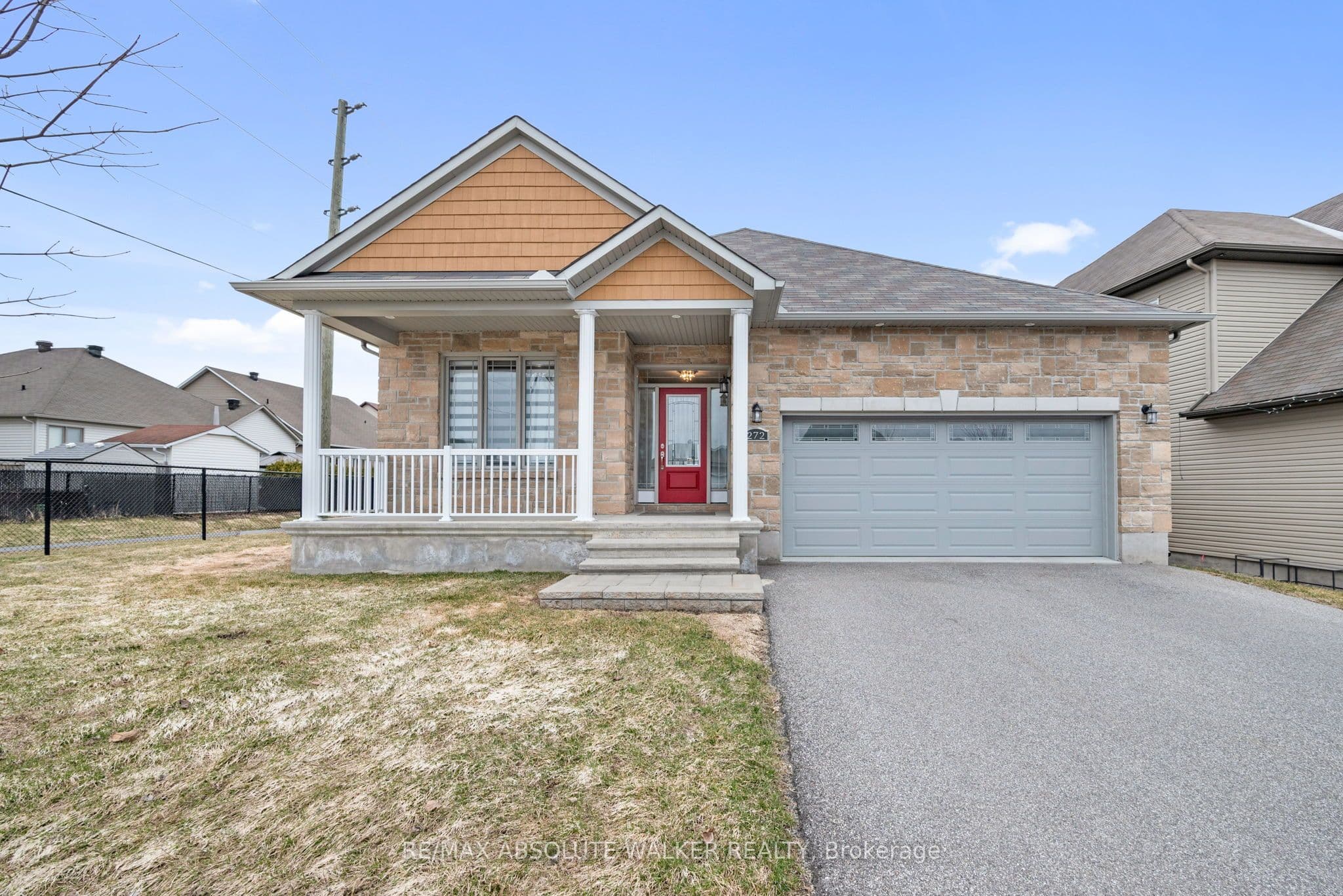272 Sterling Street photo 1