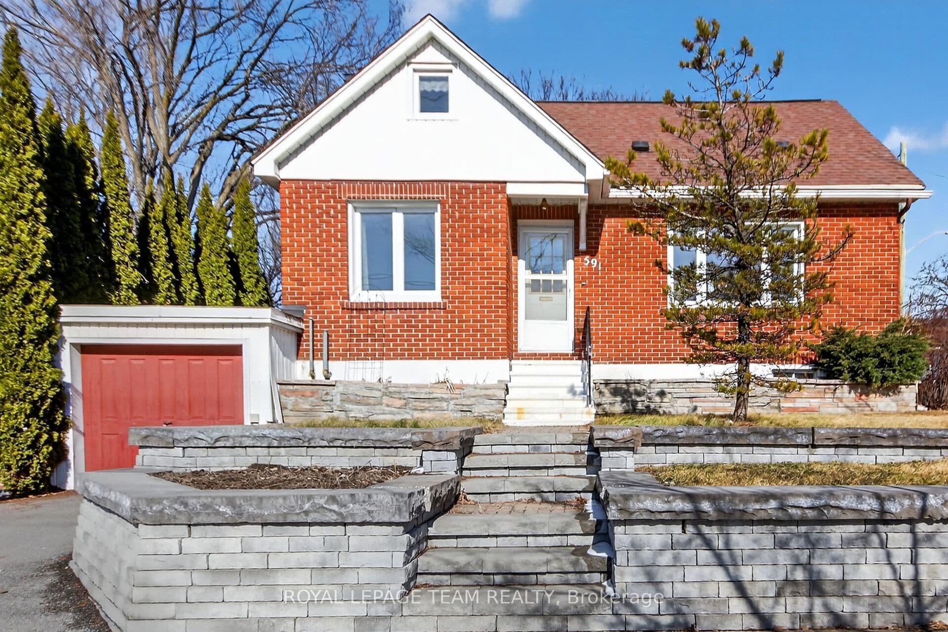 591 Churchill Avenue photo 1