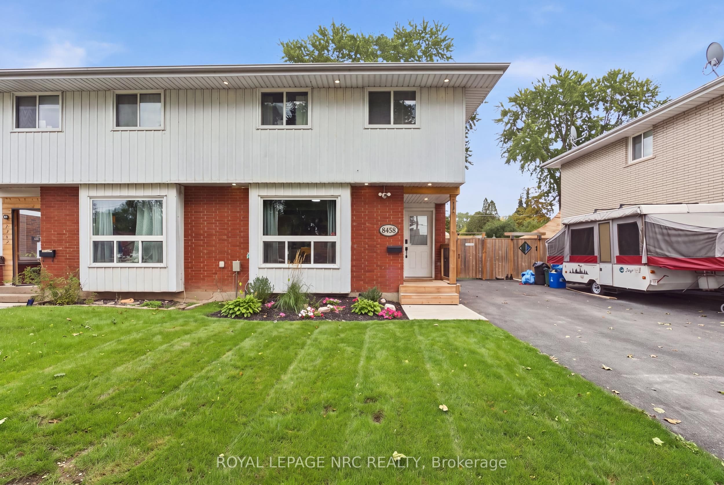 8458 Willoughby Drive photo 1