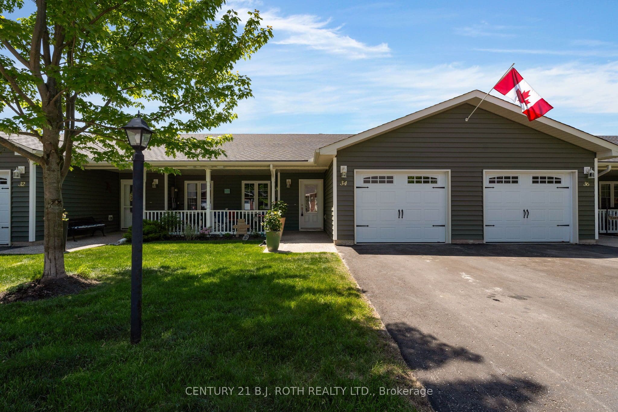 34 Chamberlain Crescent photo 1