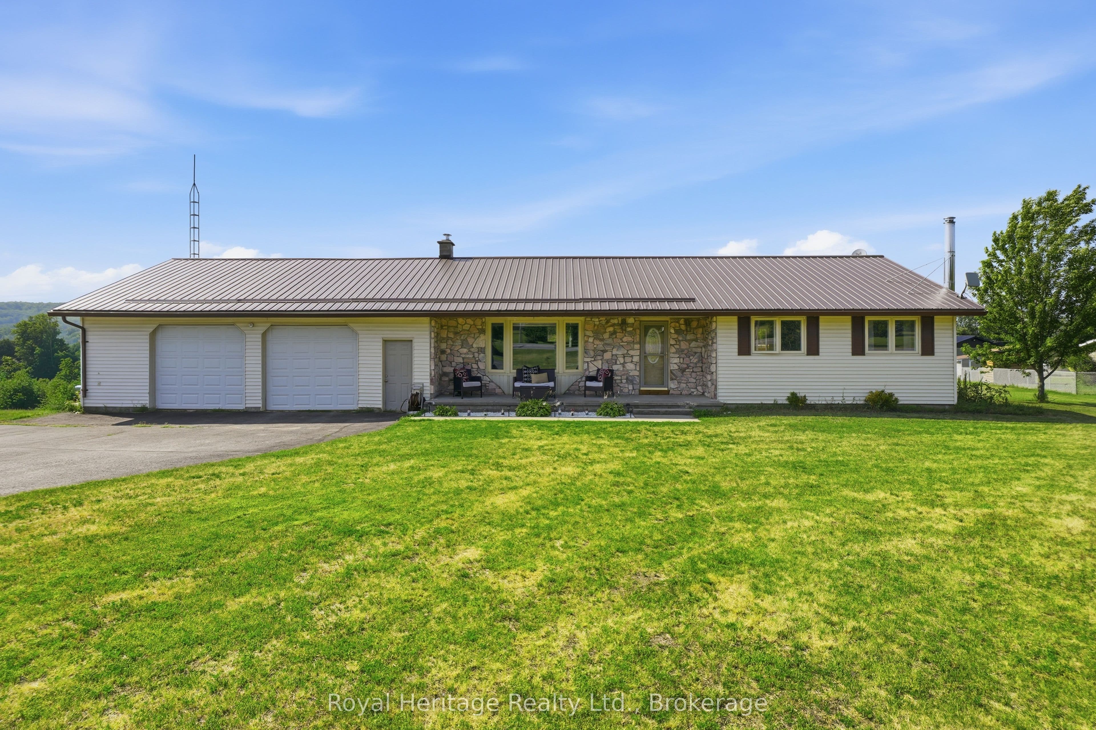 967 Frankford-Stirling Road photo 1