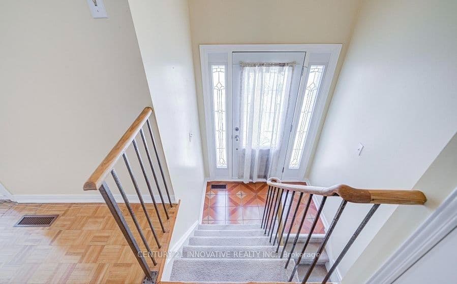 9 Capstan Court photo 1