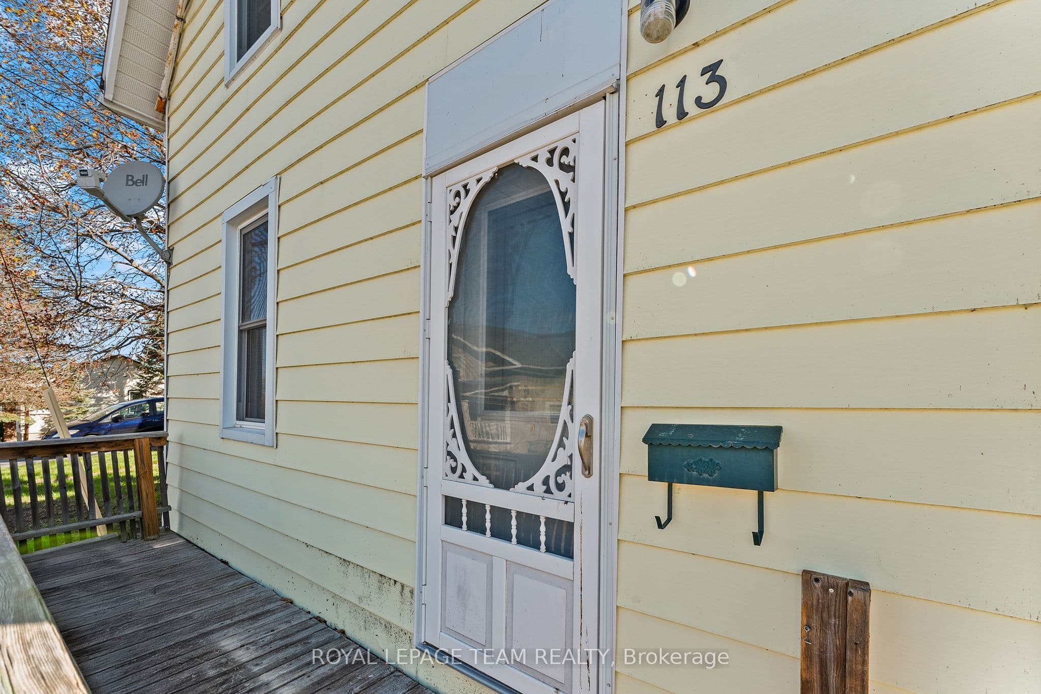 113 QUEEN Street photo 1