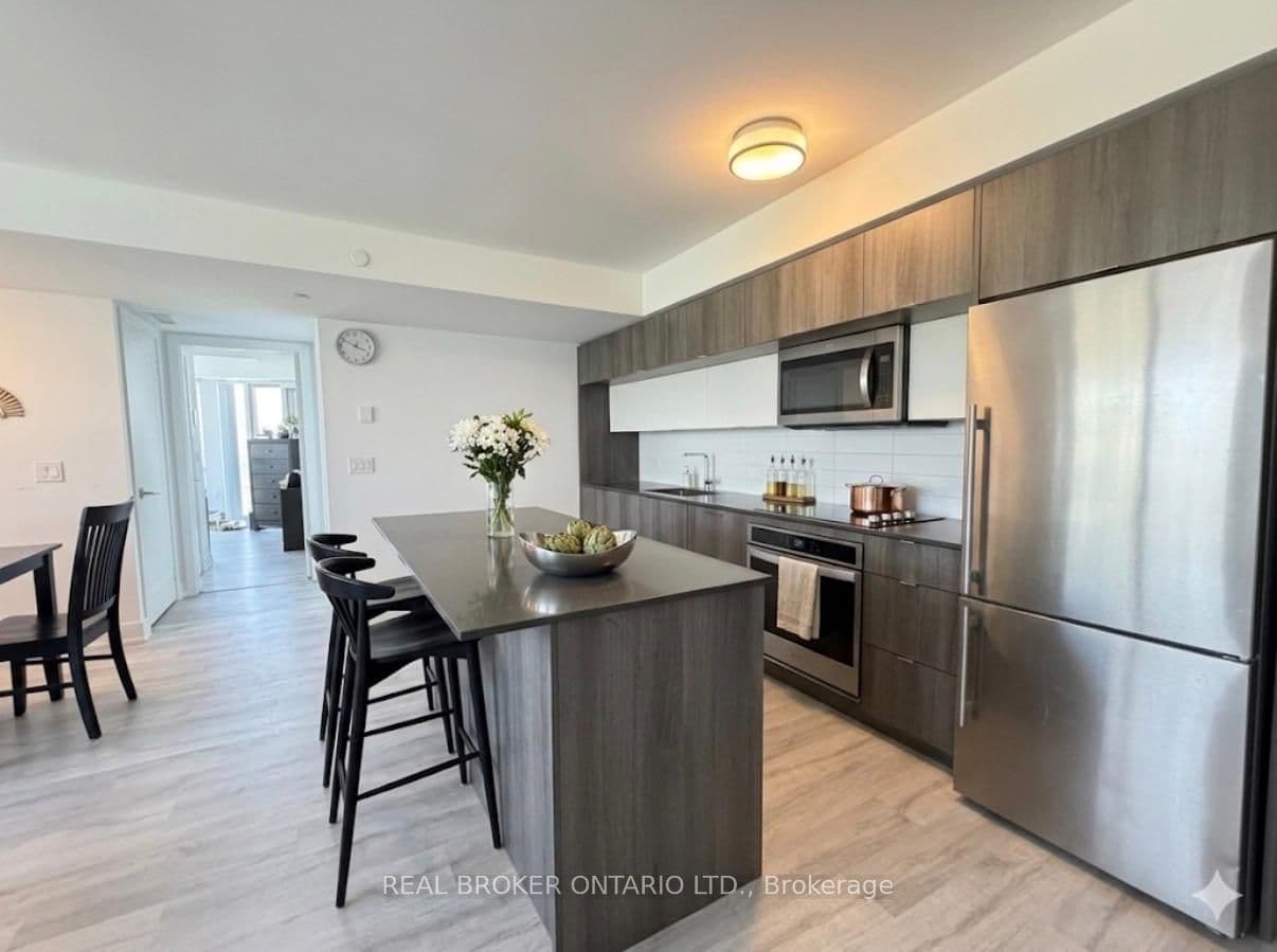 Unit 602 575 Bloor Street photo 1