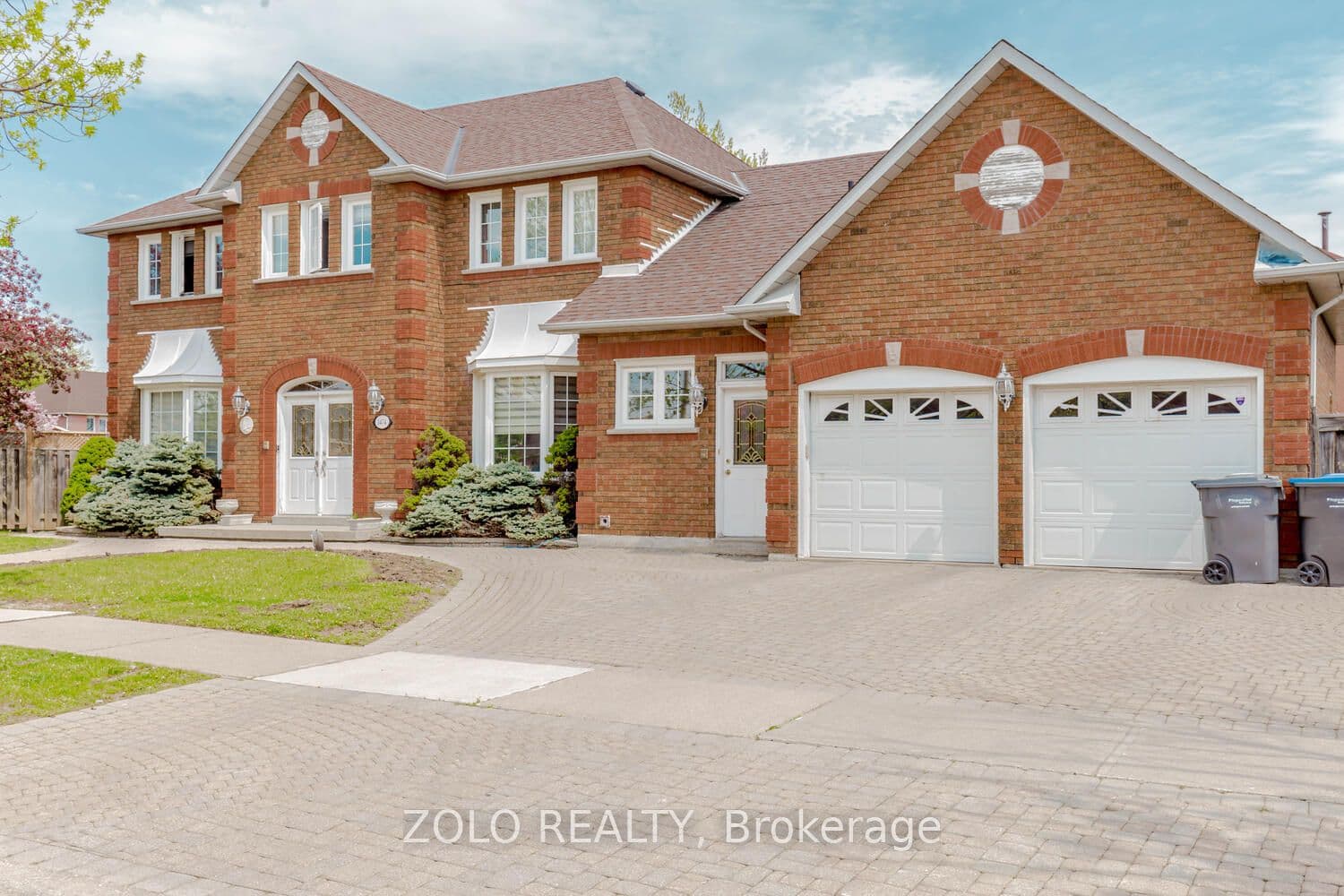 1474 Rosemanor Drive photo 1