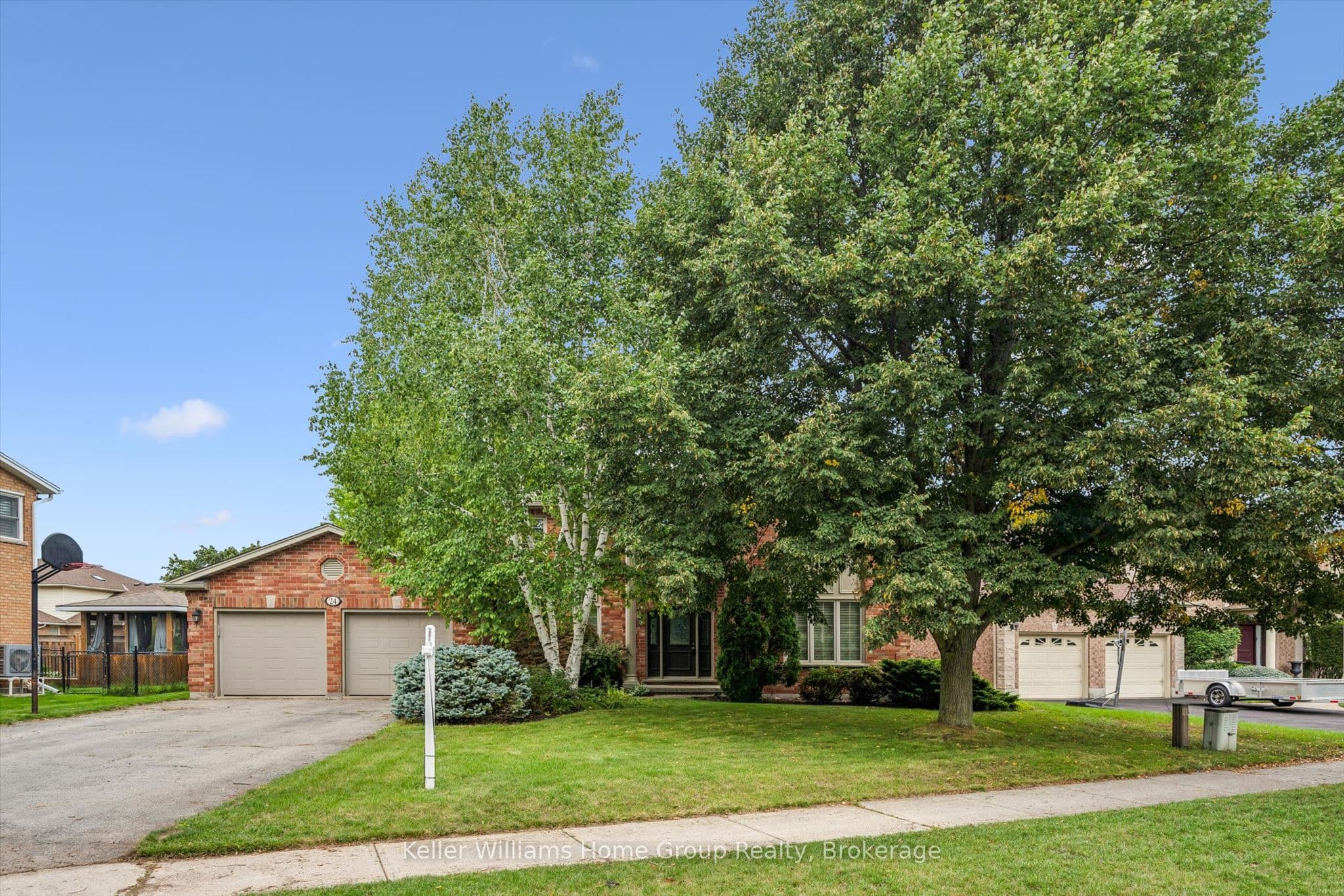 24 Fieldstone Road photo 1