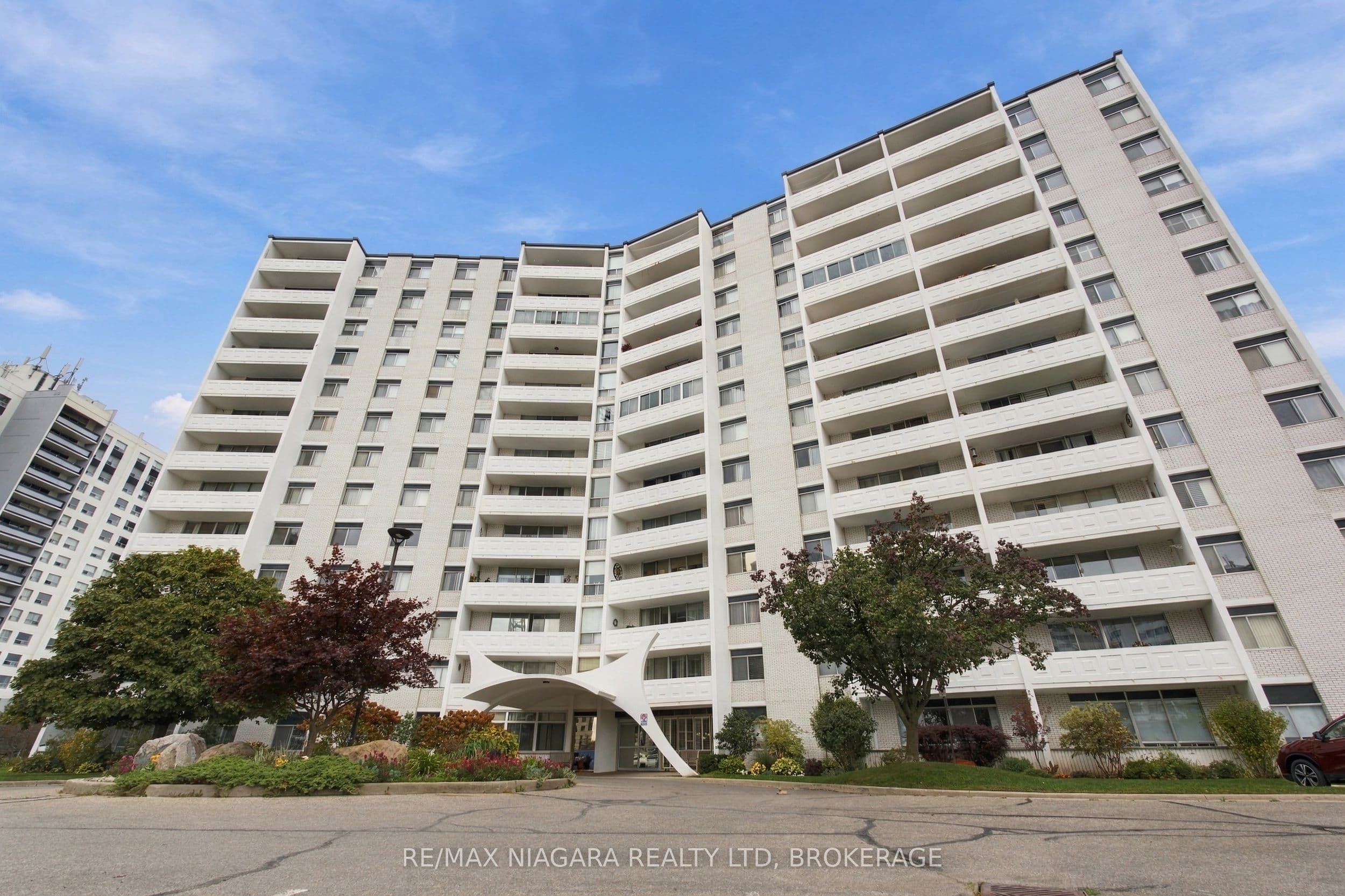 Unit 1204 15 Towering Heights Boulevard photo 1