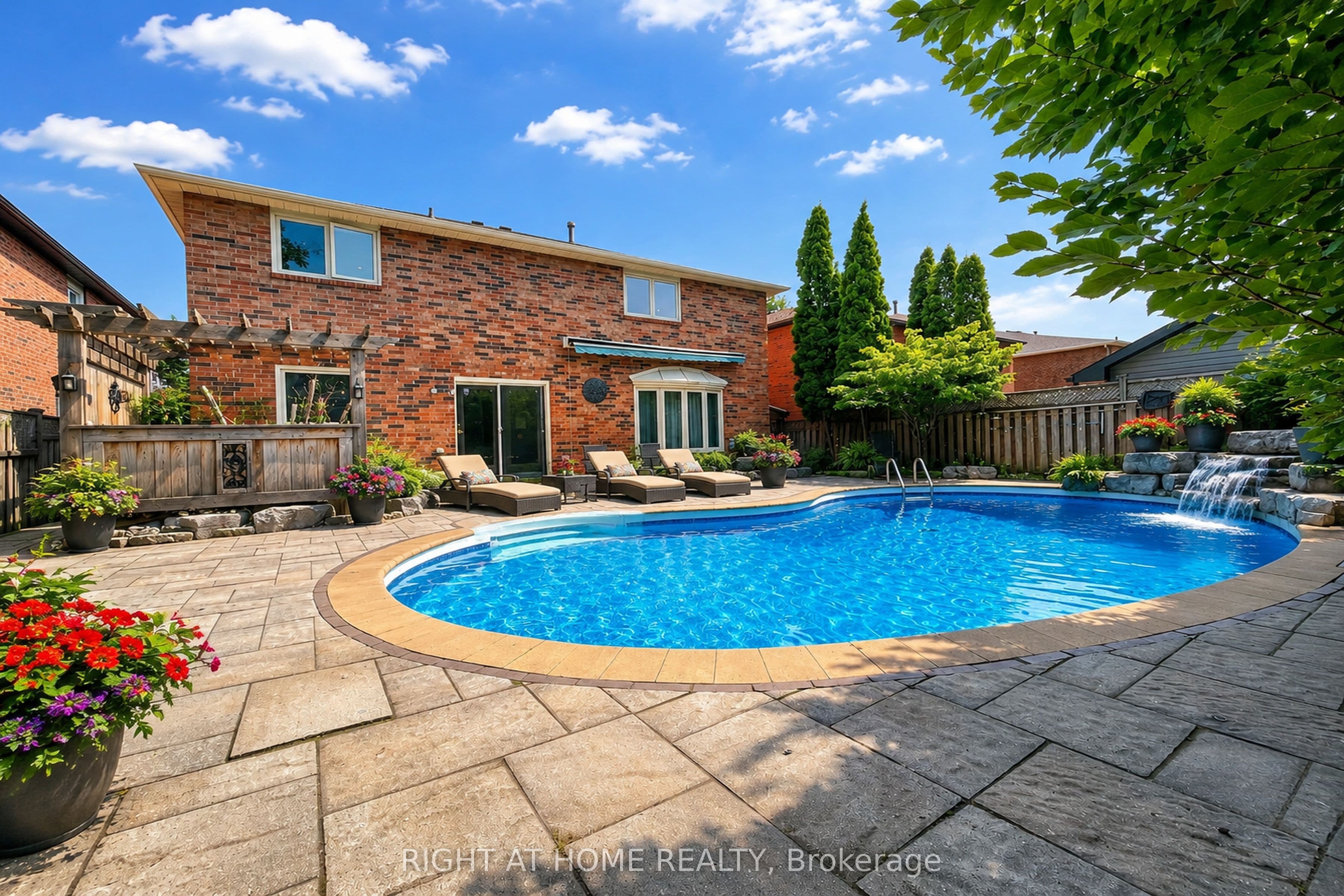 1311 Playter Place photo 1