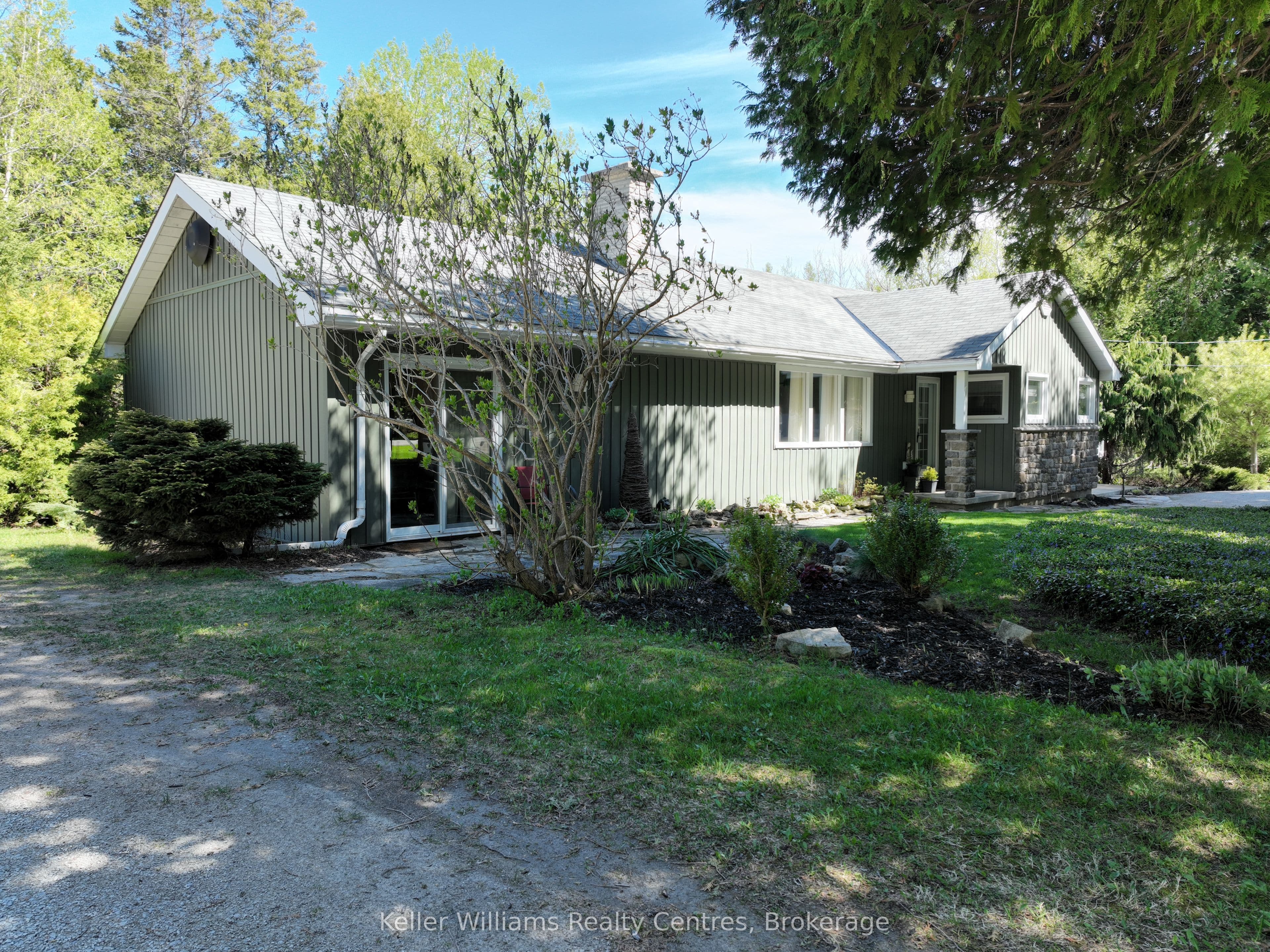 158 Stokes Bay Road photo 1
