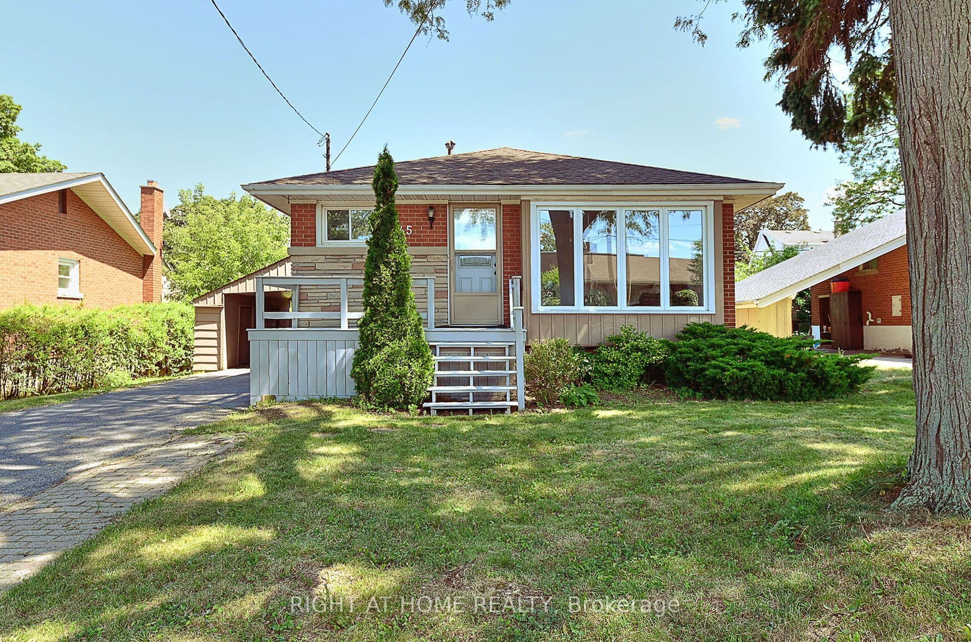 245 West 33rd Street photo 1