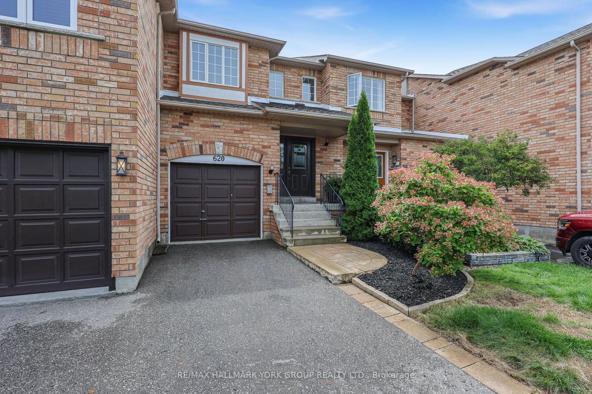 620 Bondi Avenue photo 1
