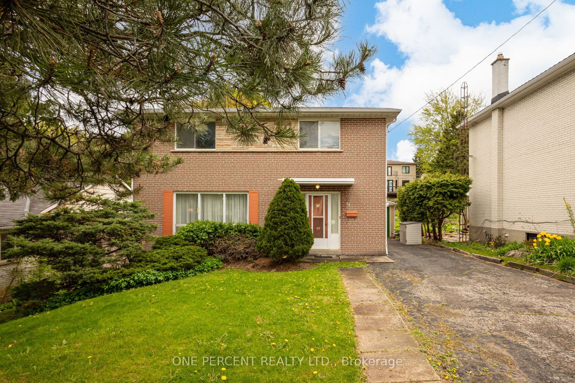 79 Grandview Avenue photo 1