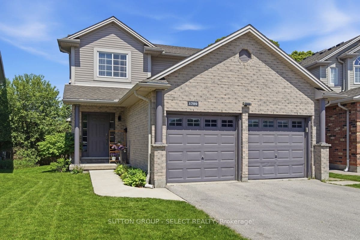 1789 Devos Drive photo 1