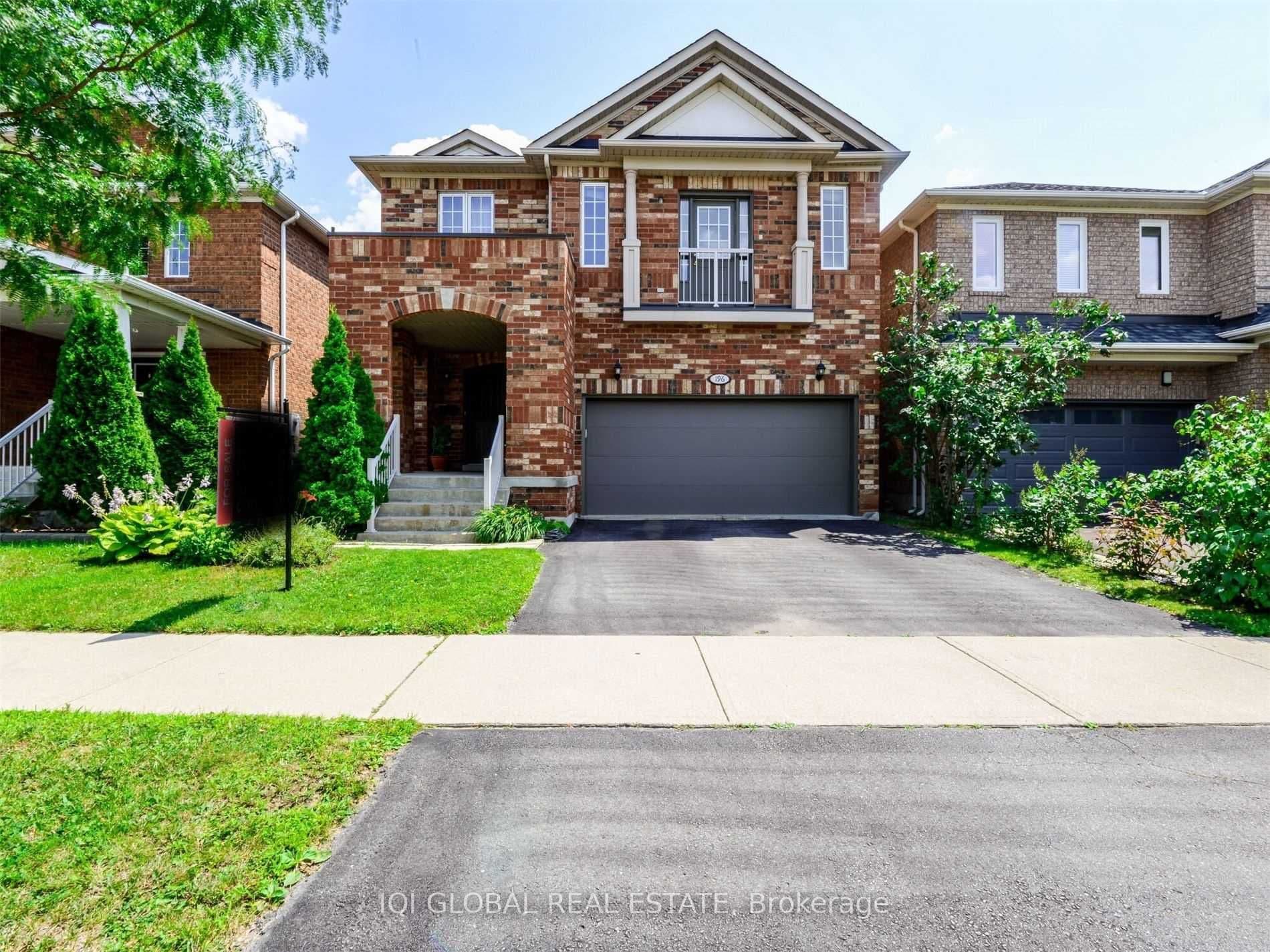 196 Featherstone Road photo 1