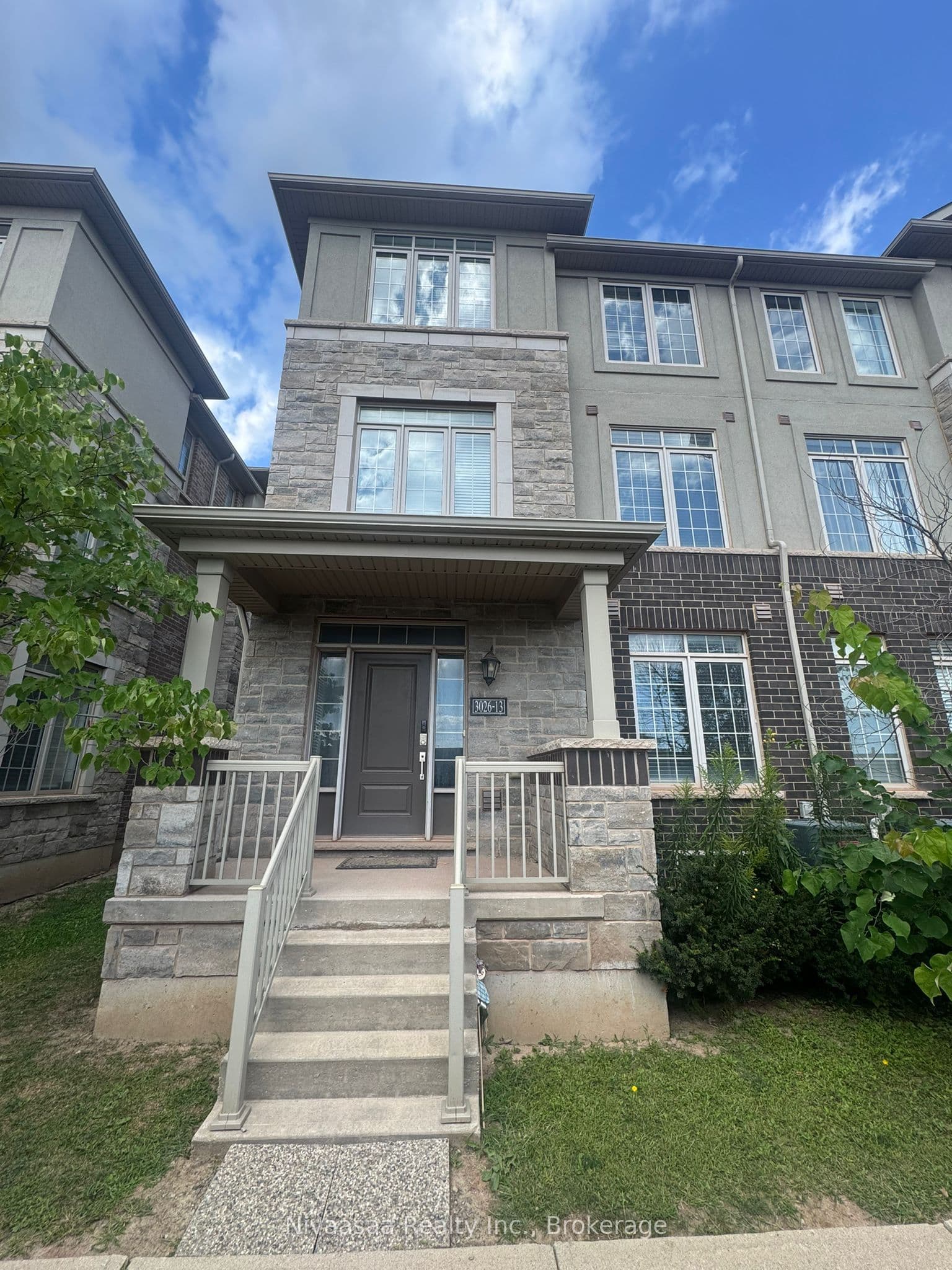 Unit 13 3026 Postridge Drive photo 1