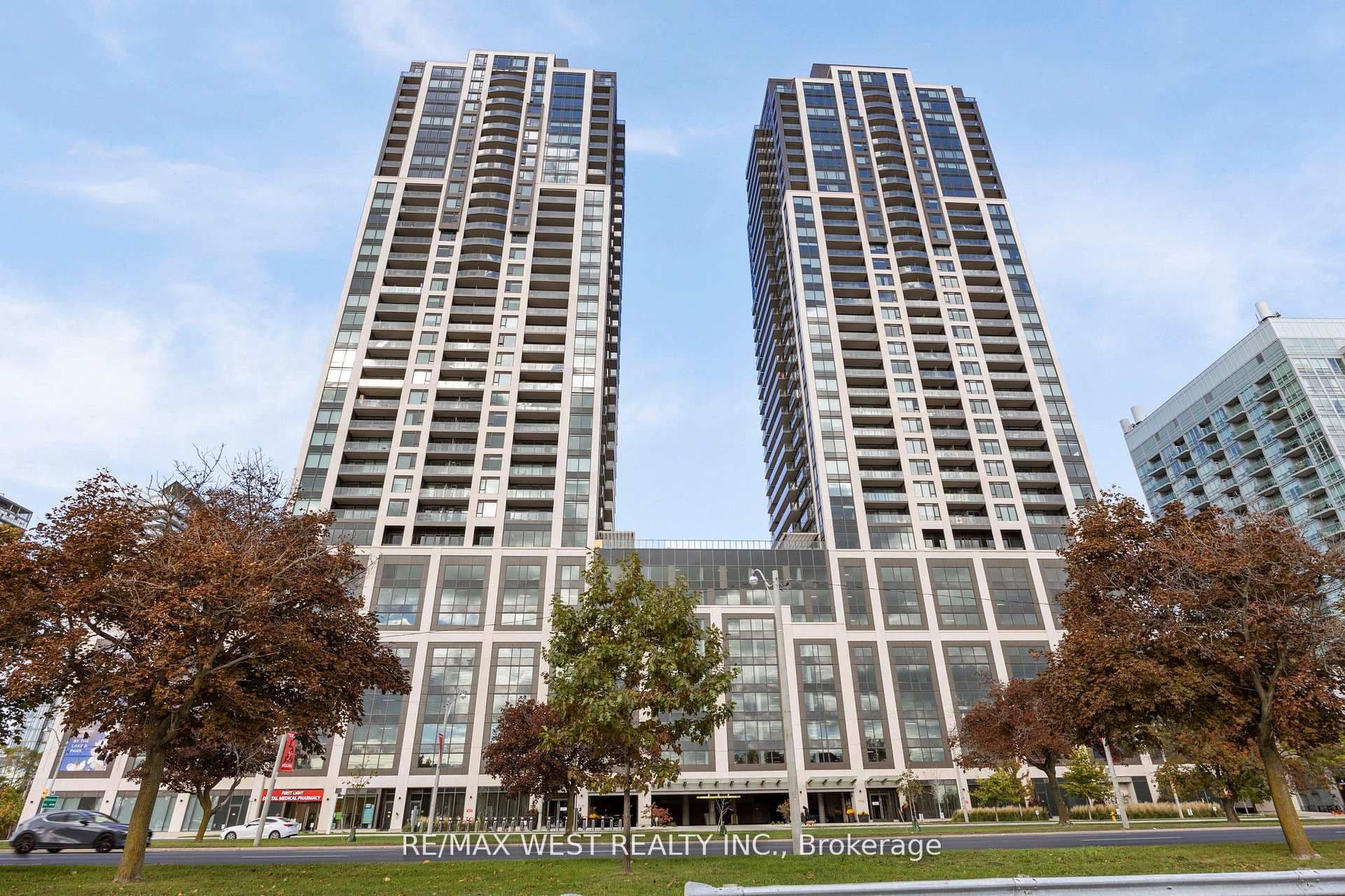 Unit 3902 1928 Lake Shore Boulevard photo 1