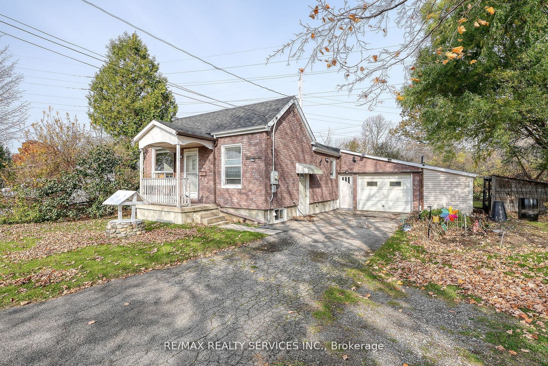 24 Norlan Avenue photo 1