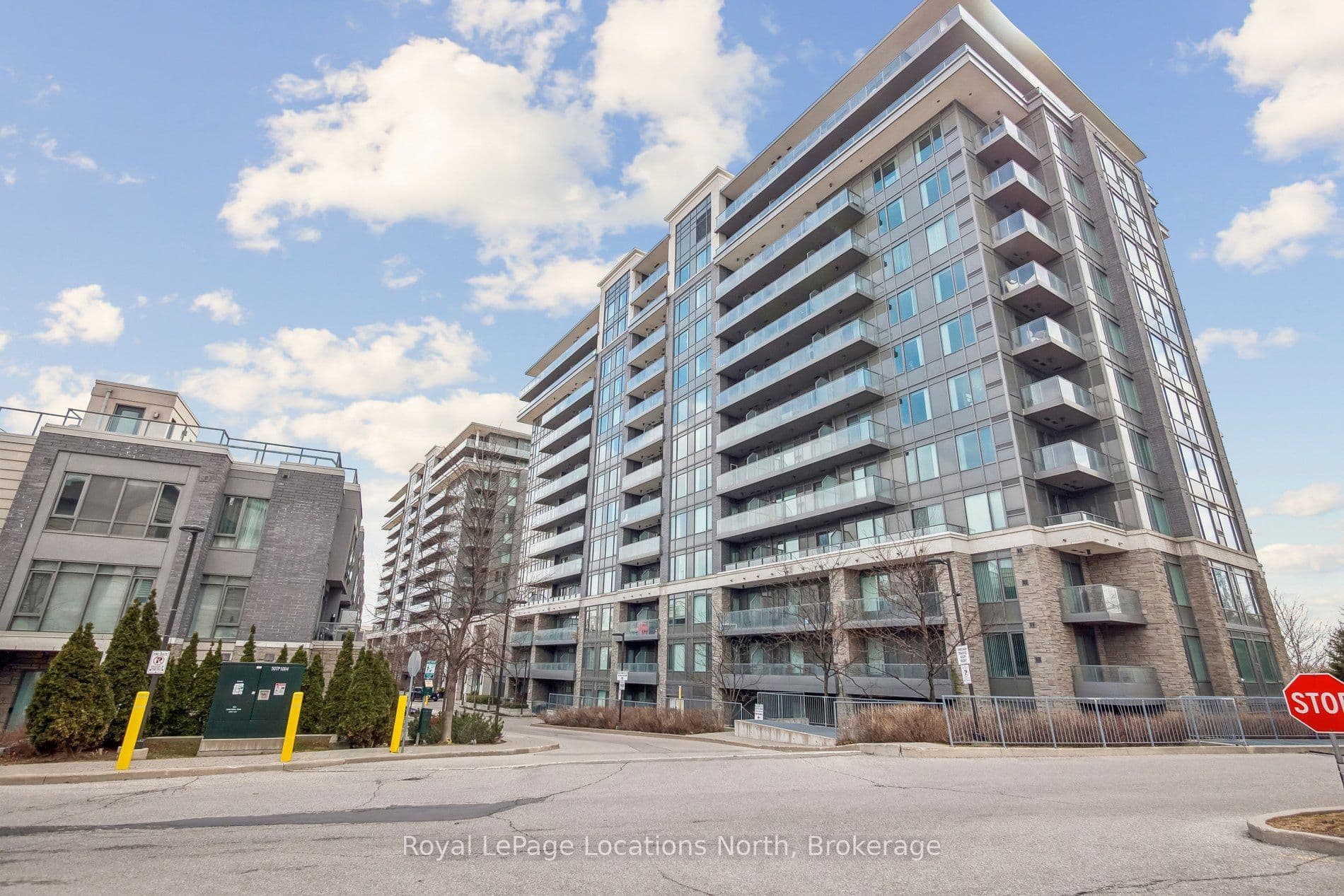 Unit 810 277 South Park Road photo 1