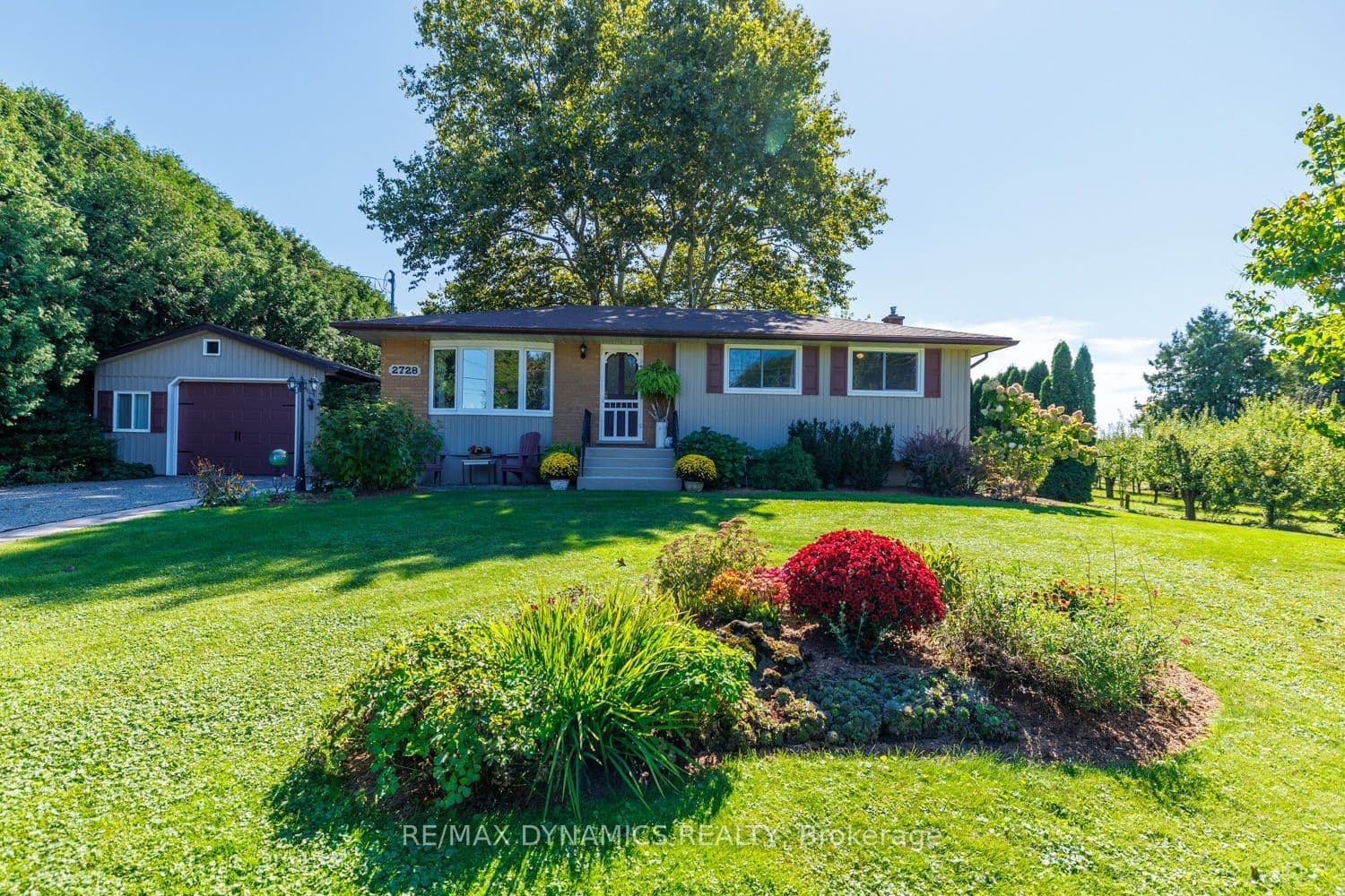 2728 Red Maple Avenue photo 1