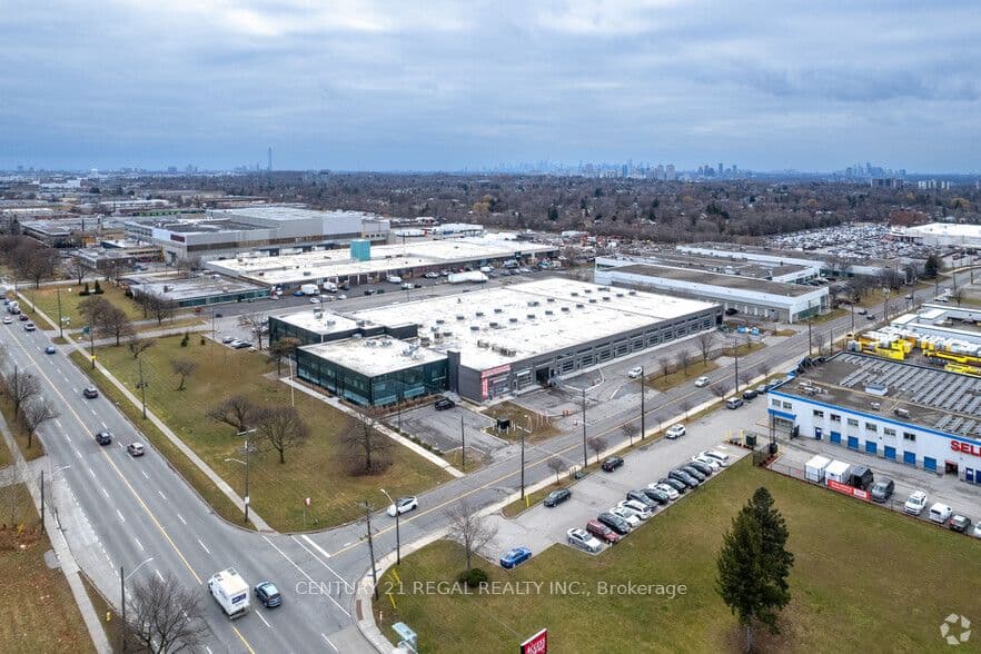 Unit 129 1550 Birchmount Road photo 1