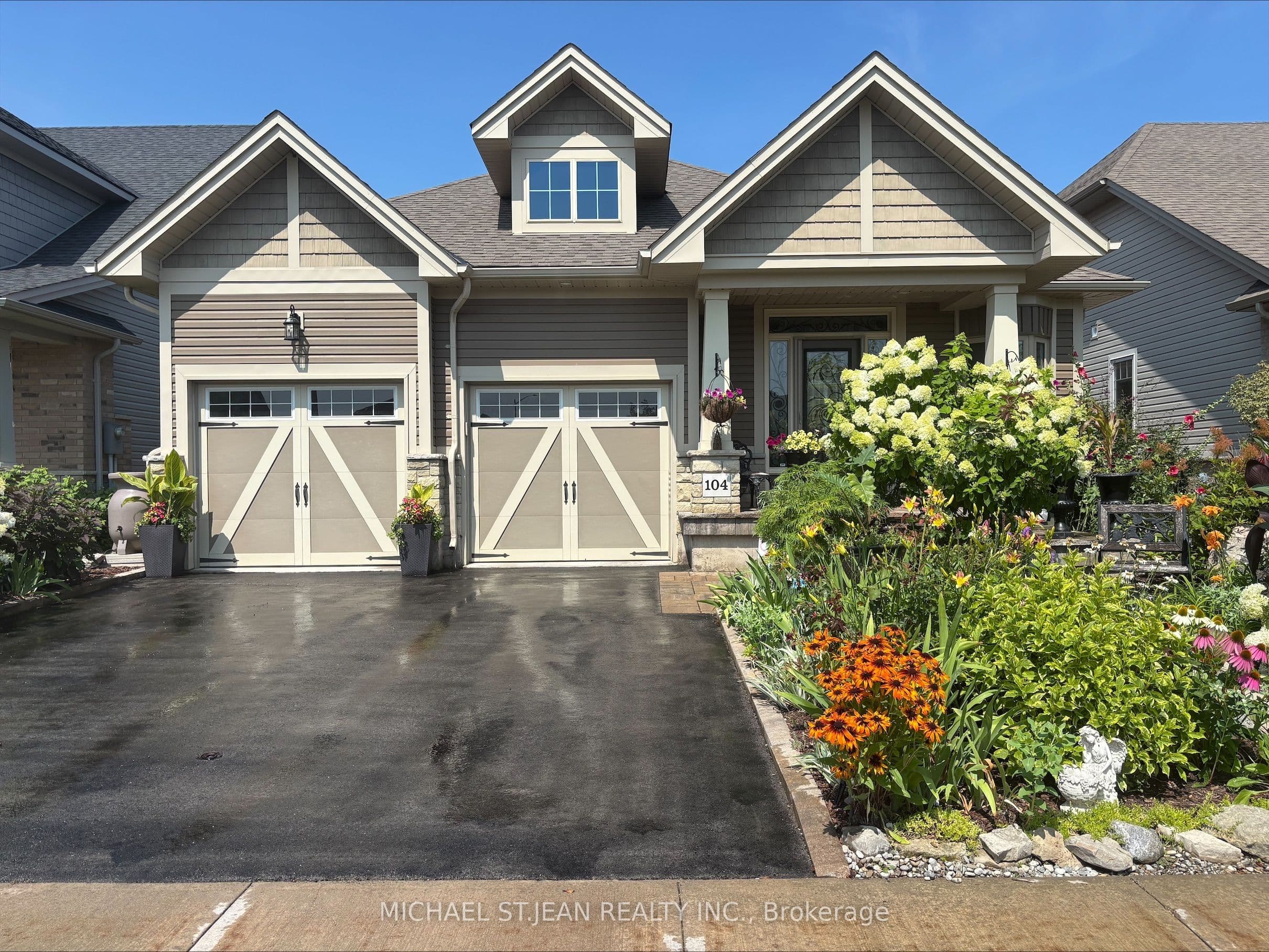 104 Anastasia Boulevard photo 1