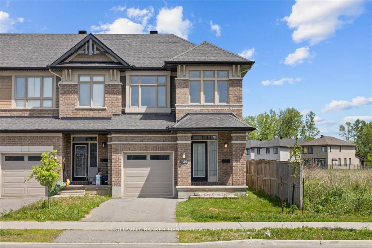 754 Brian Good Avenue photo 1