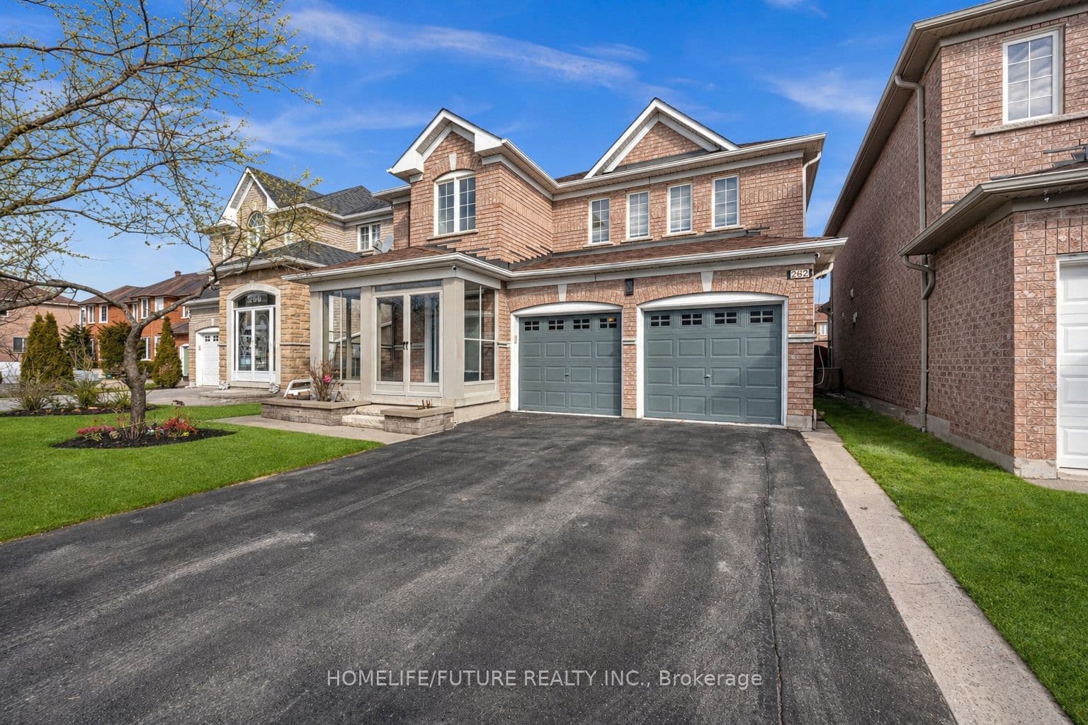 262 Helen Avenue photo 1