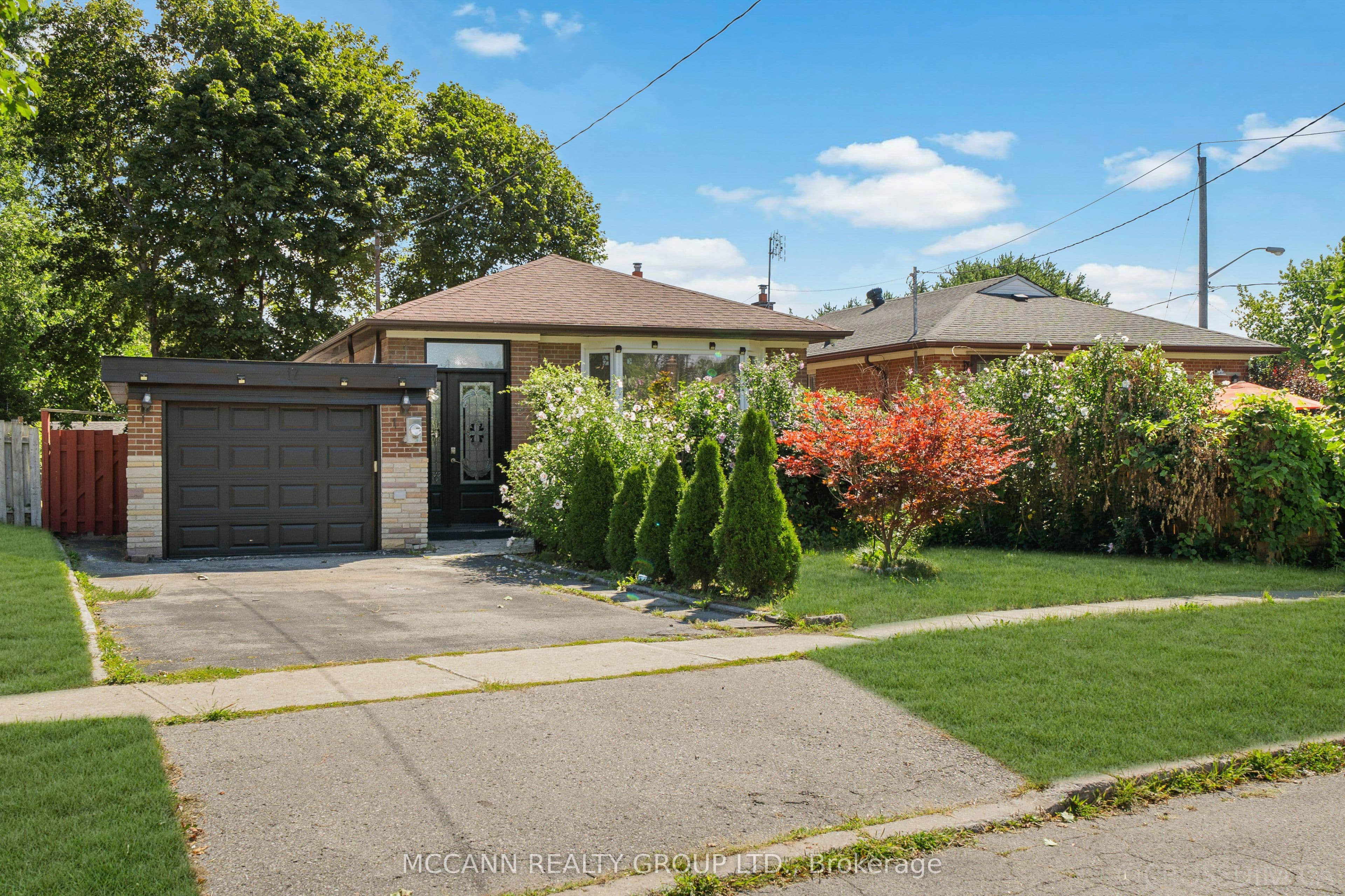 17 Barlow Road photo 1