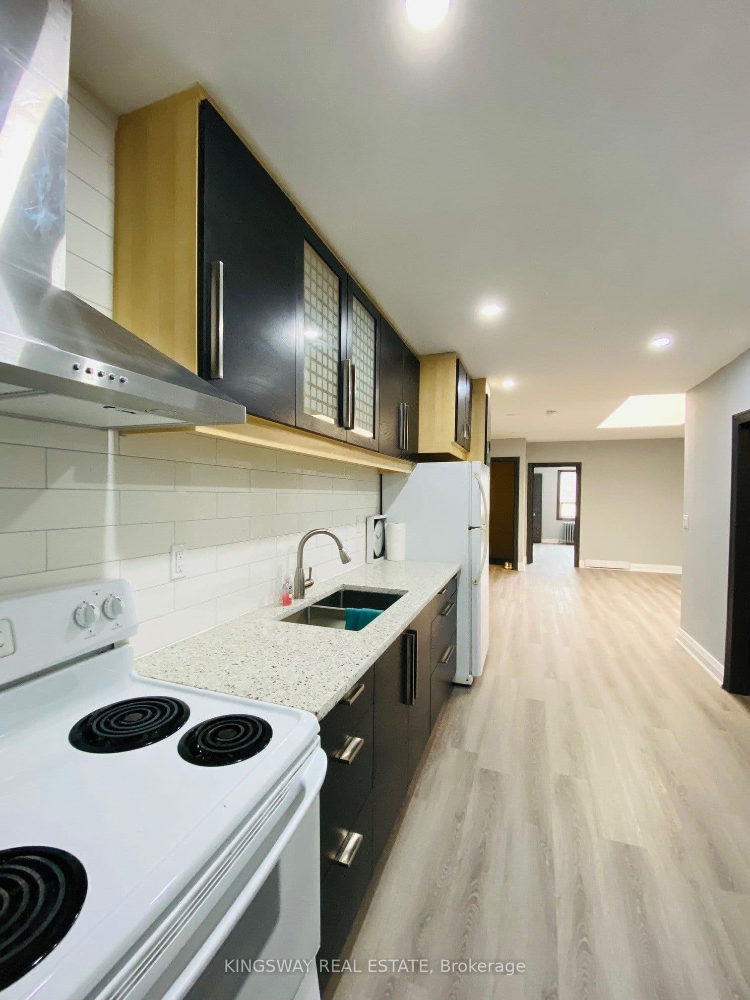 Unit 1 769 The Queensway N/A photo 1