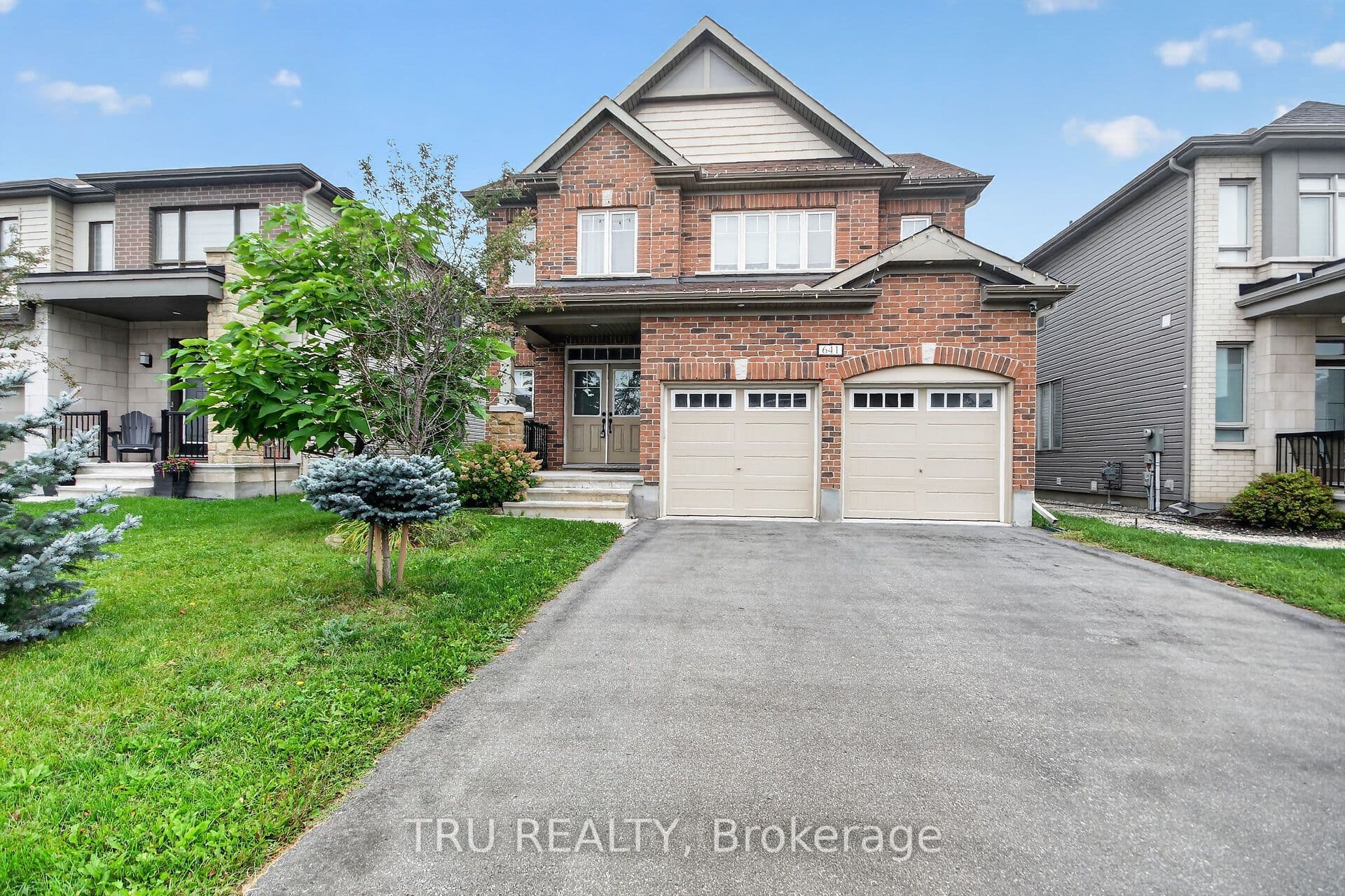 641 Parade Drive photo 1