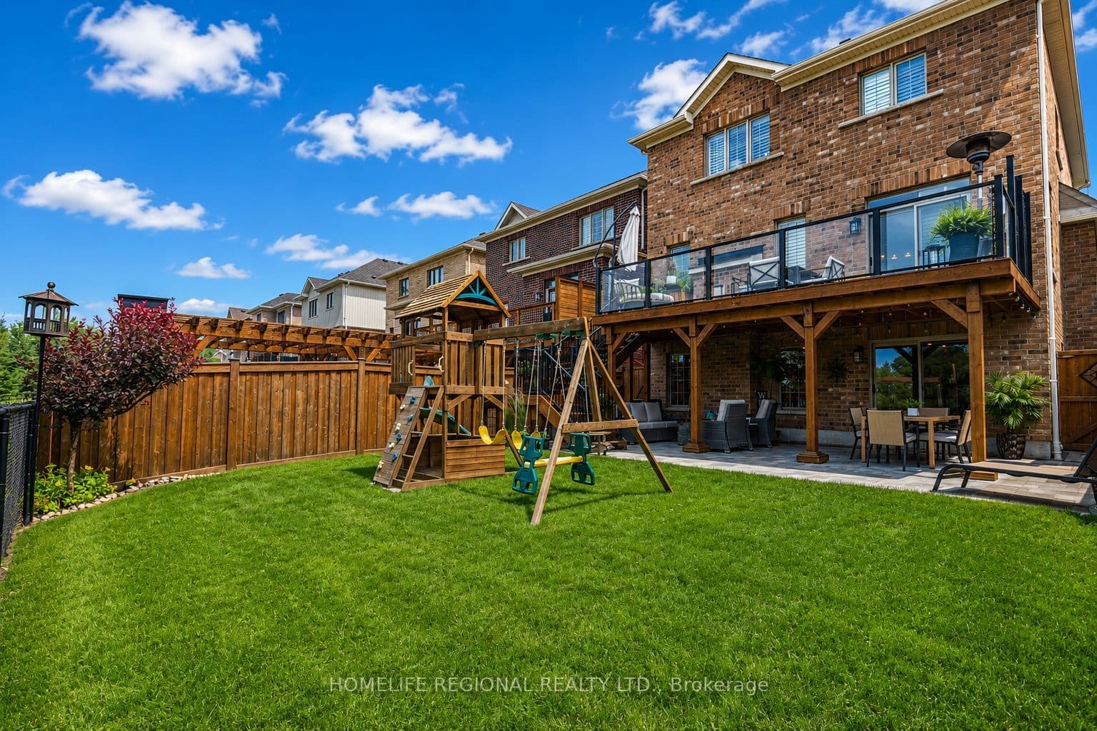 37 Turner Drive photo 1