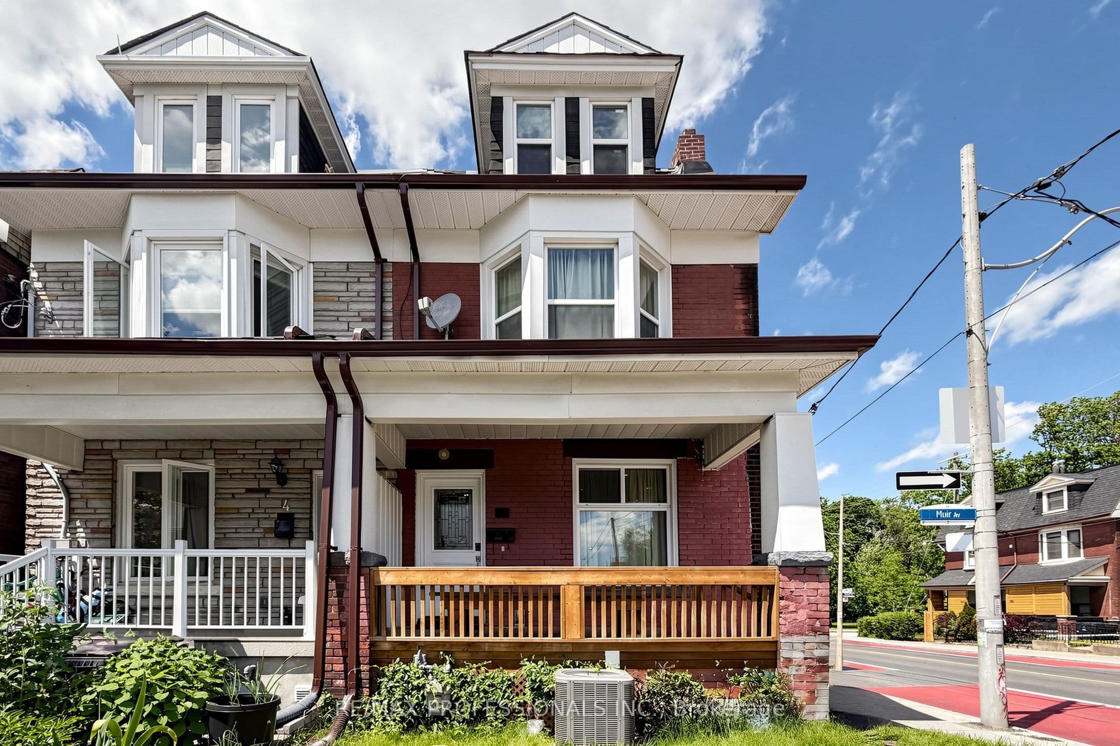 2 Muir Avenue photo 1