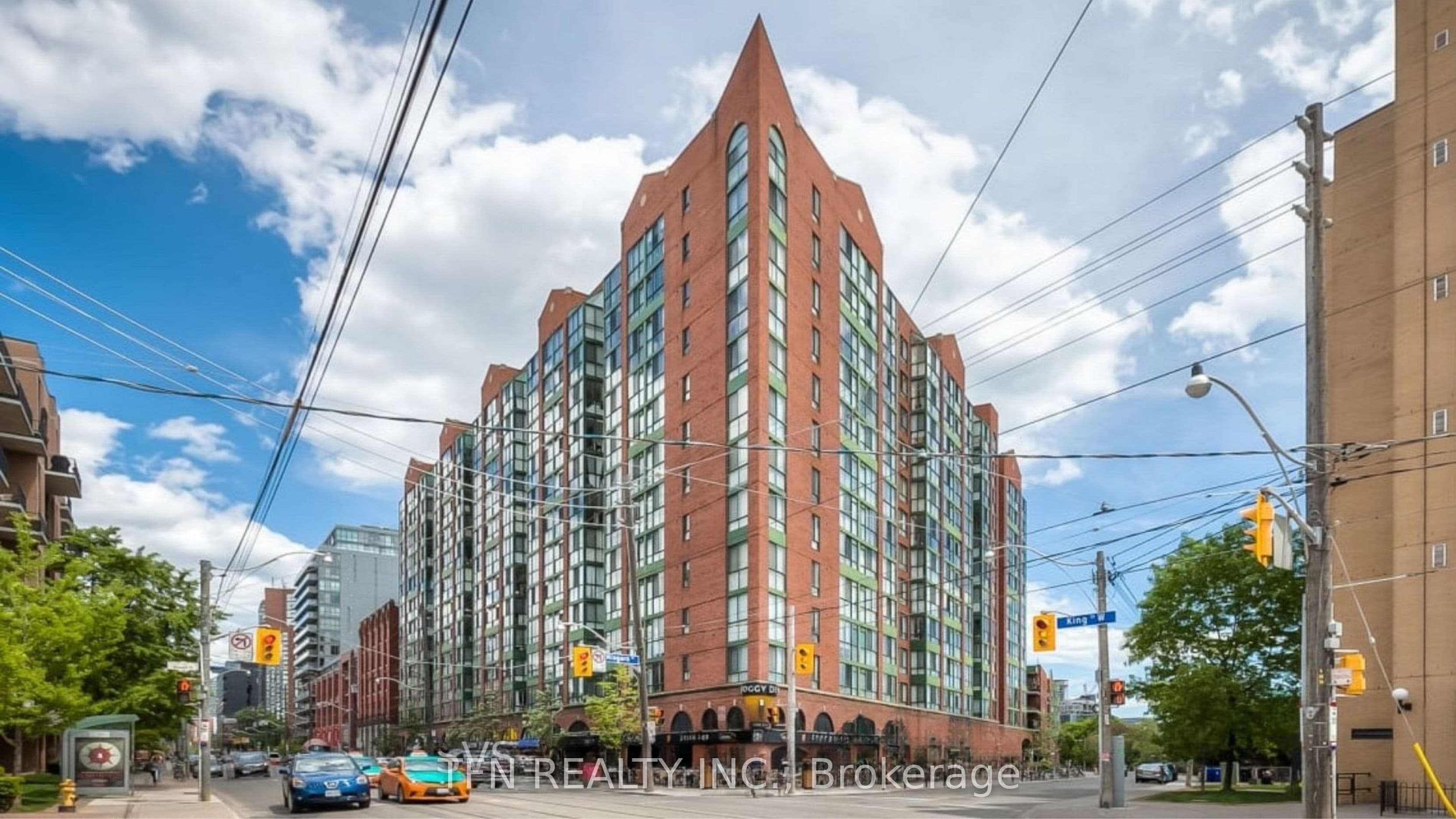 Unit 712 801 King Street photo 1