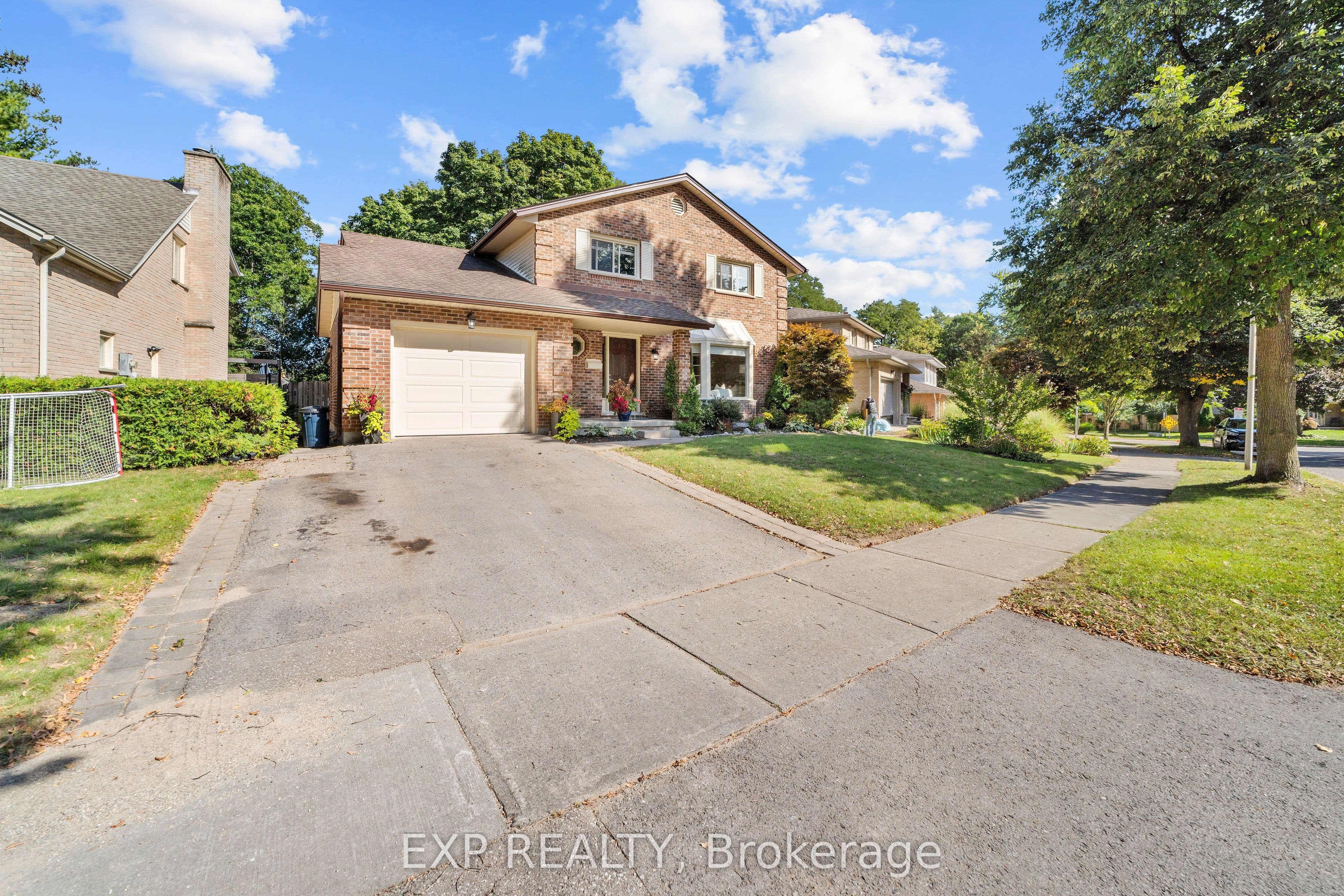 662 Grand View Avenue photo 1