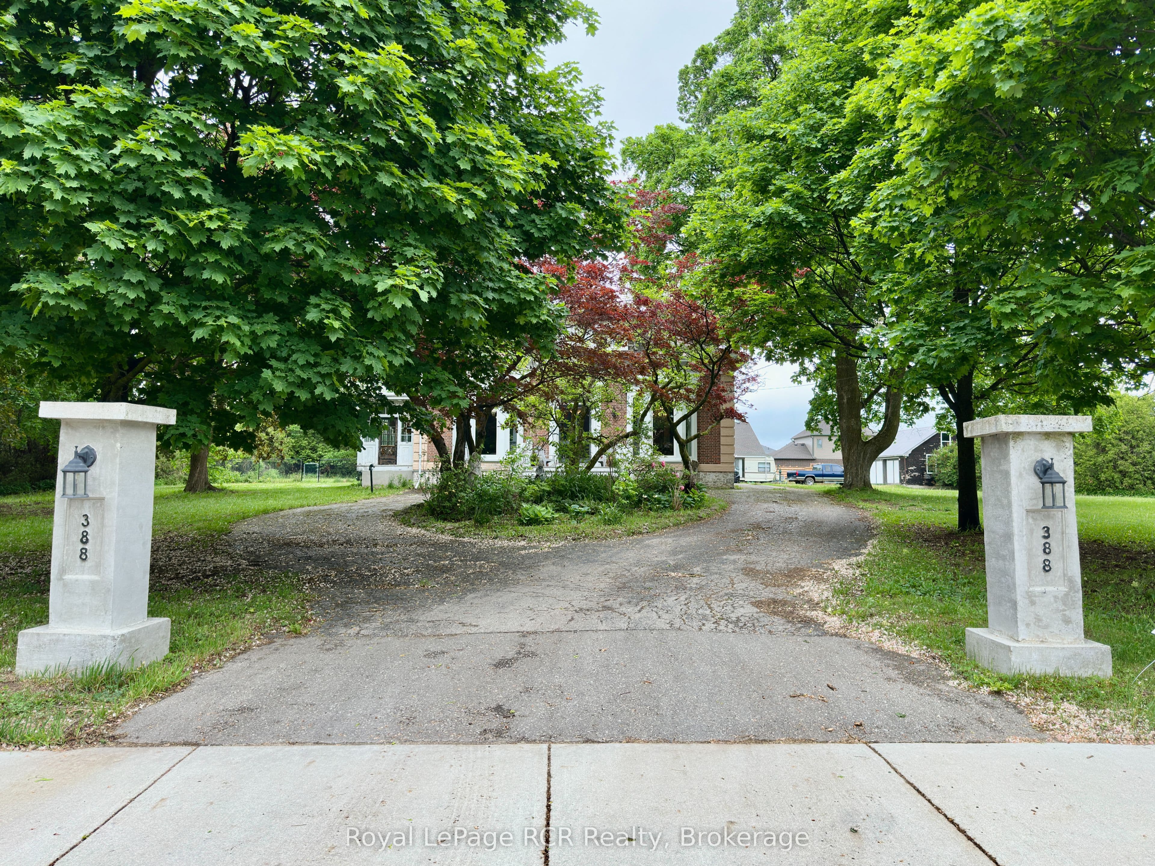 388 Durham Road photo 1