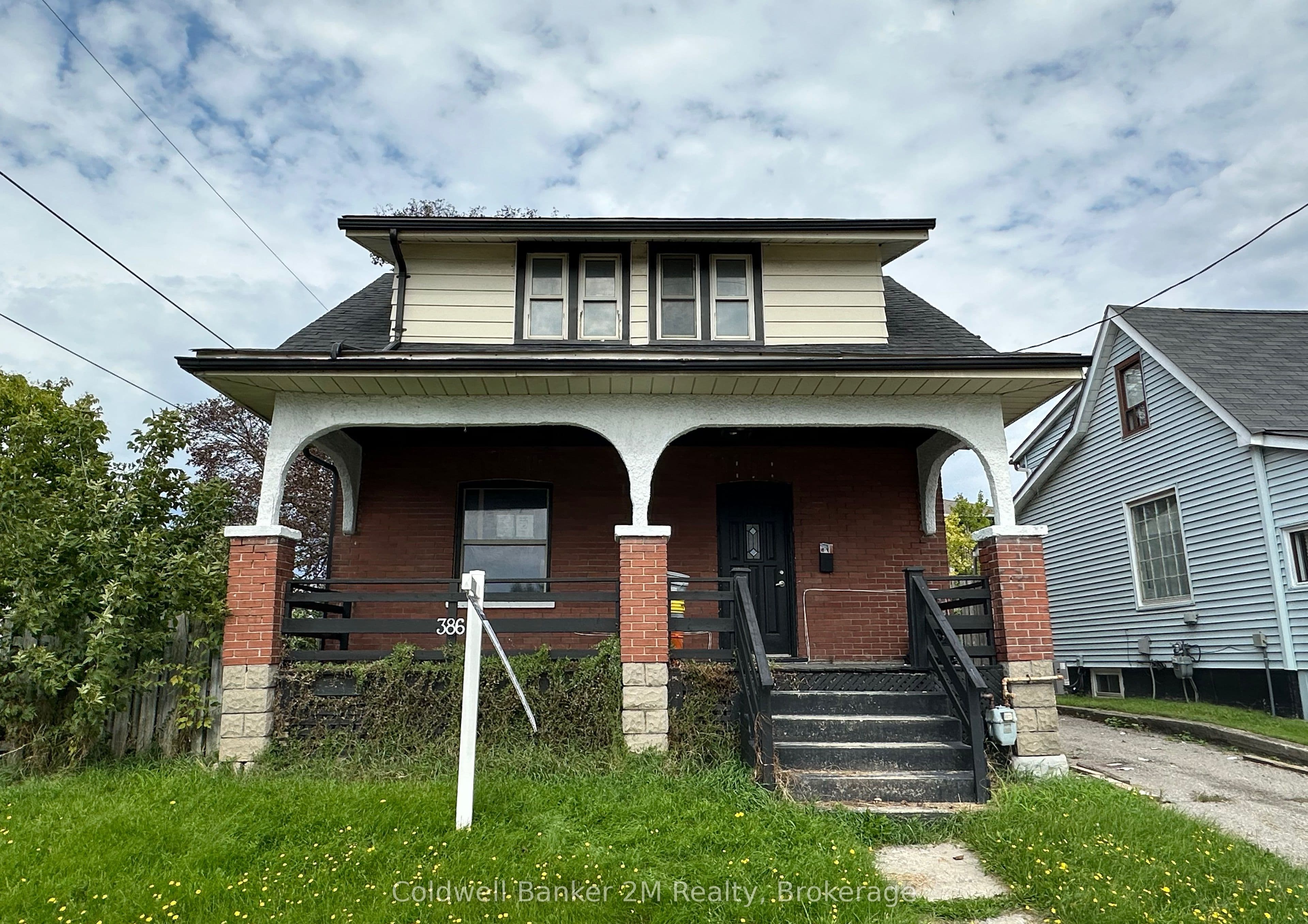 386 Pine Avenue photo 1