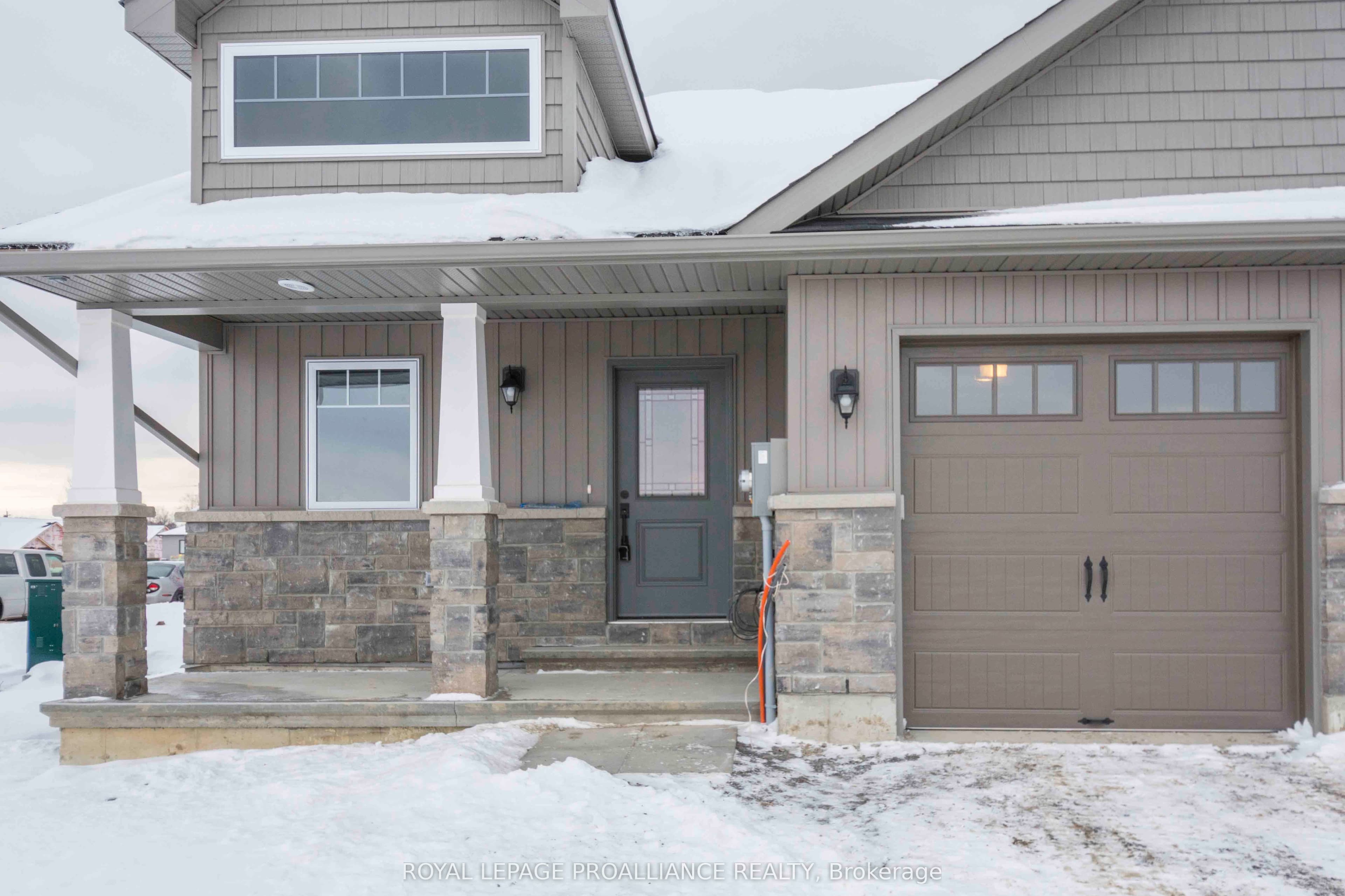 117 Farrington Crescent photo 1