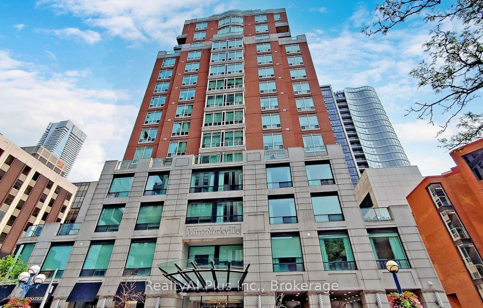Unit 1911 155 Yorkville Avenue photo 1