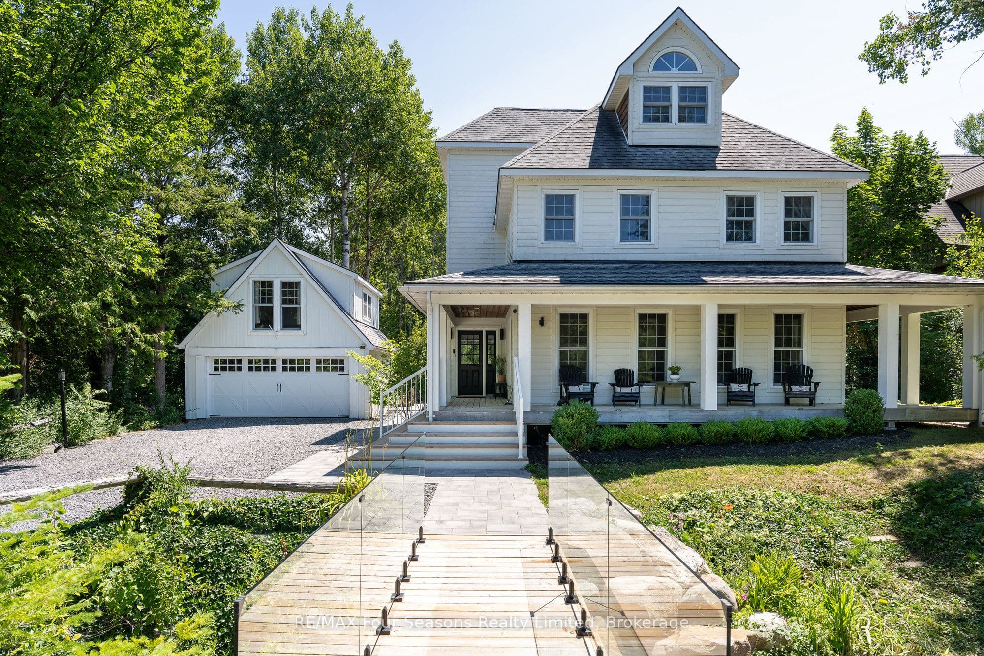 141 Aspen Way photo 1