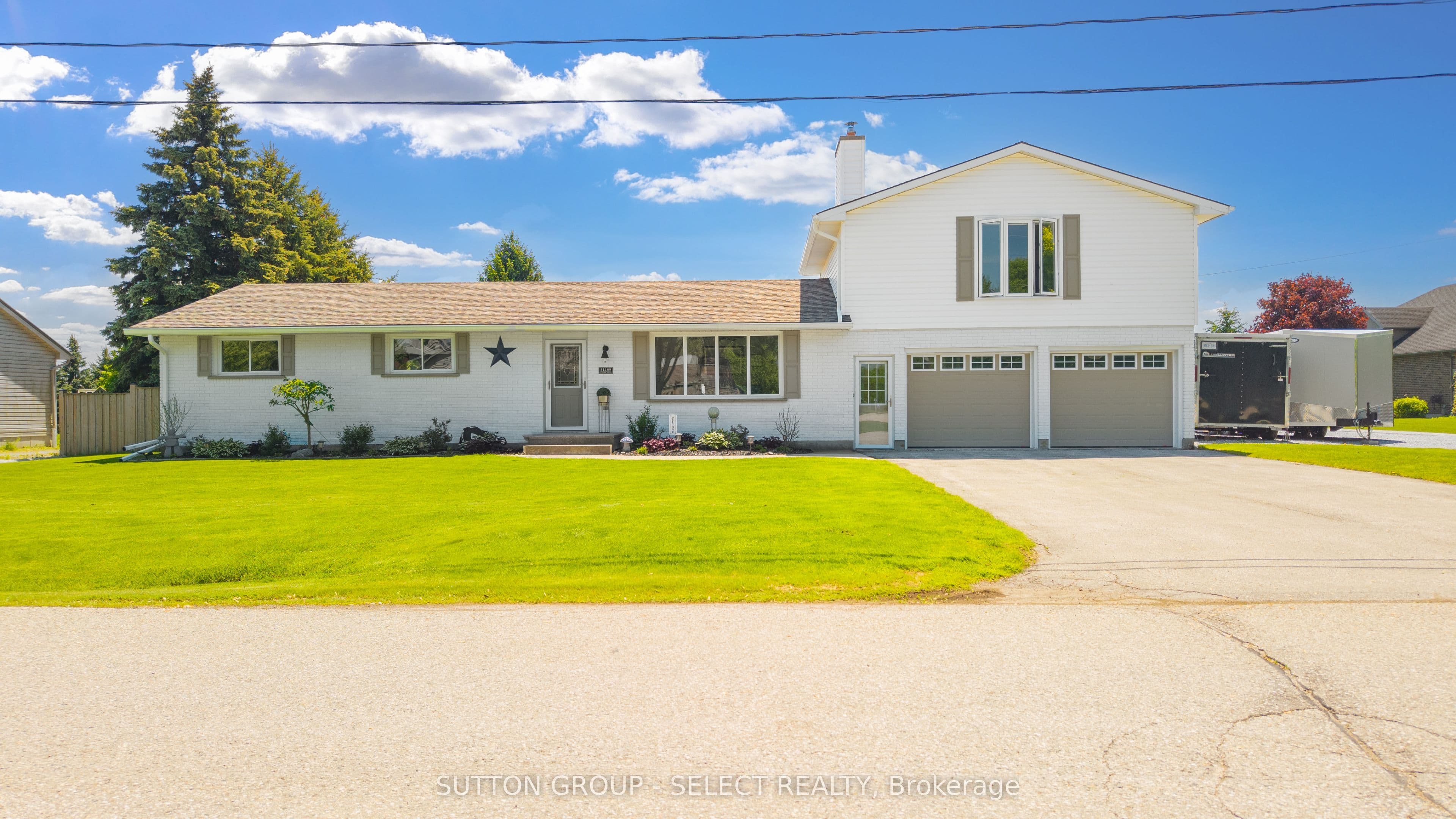 51169 Clinton Street photo 1