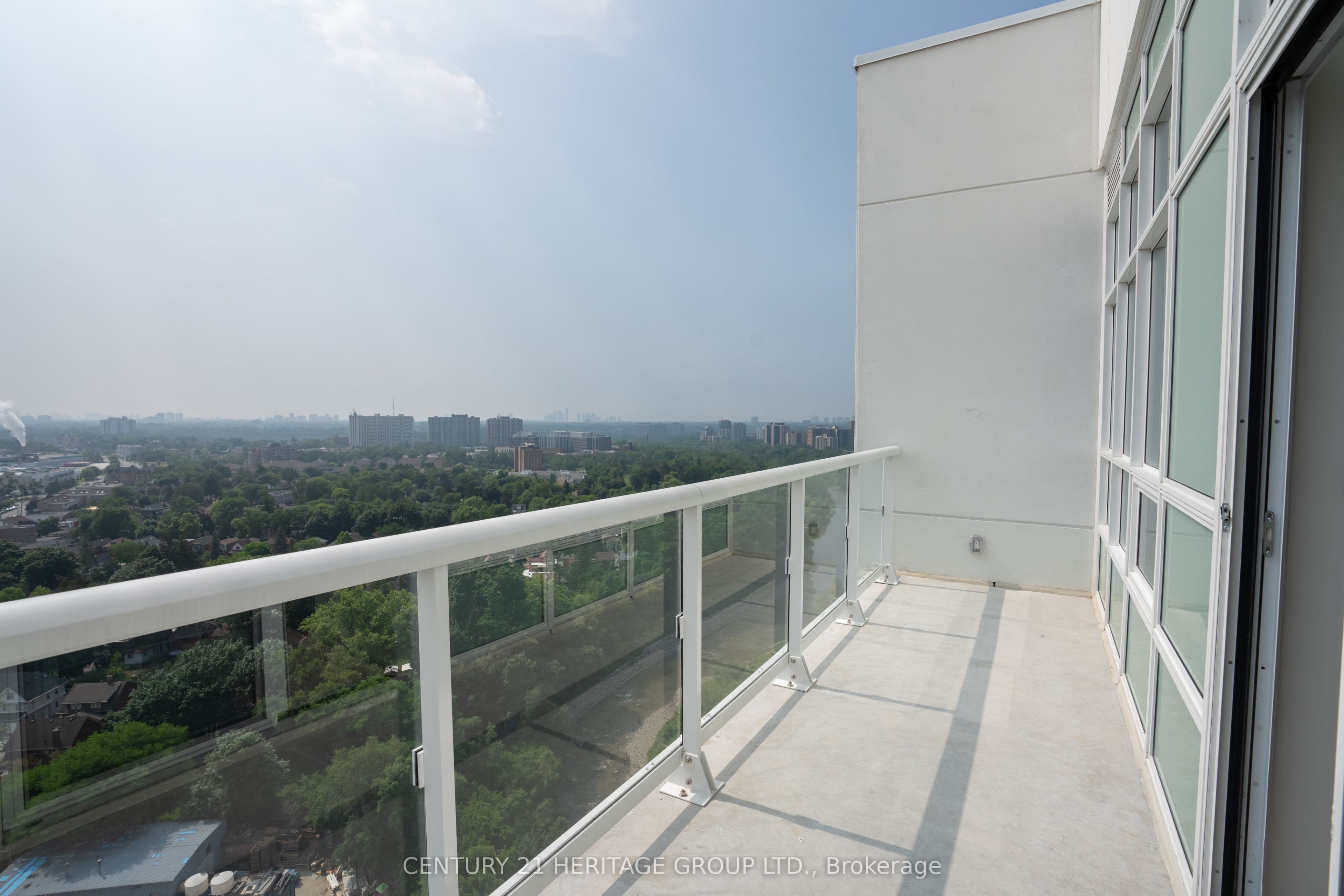 Unit 2202 10 Wilby Crescent photo 1