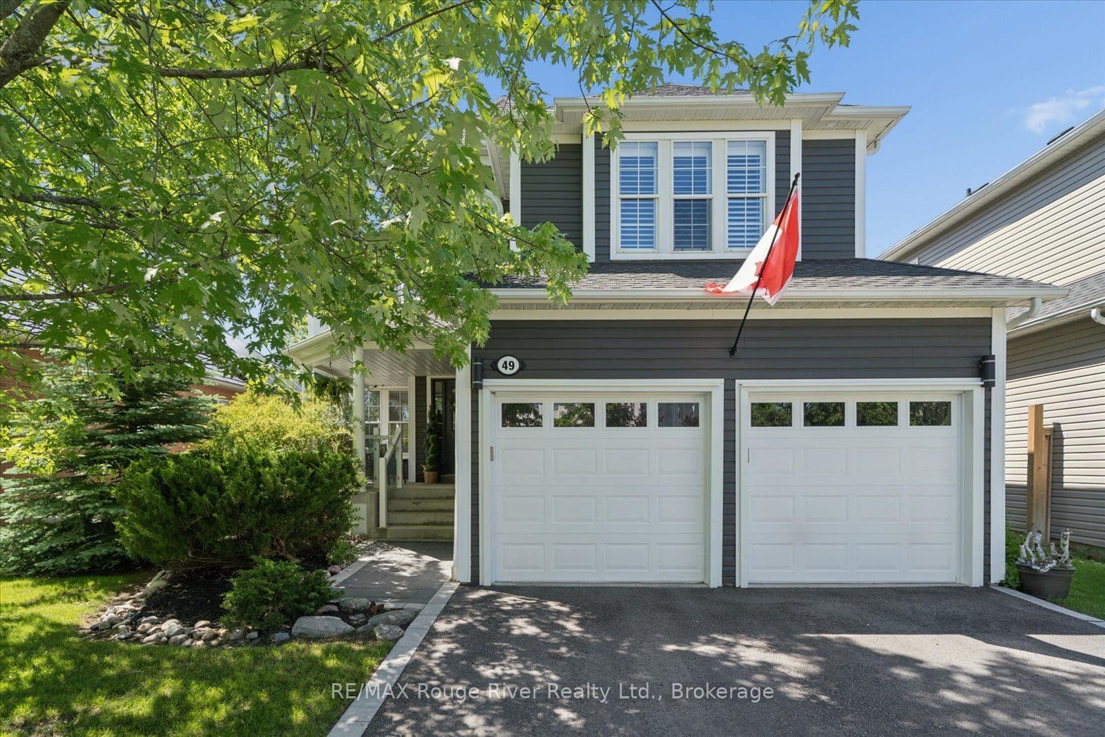 49 Hanson Crescent photo 1