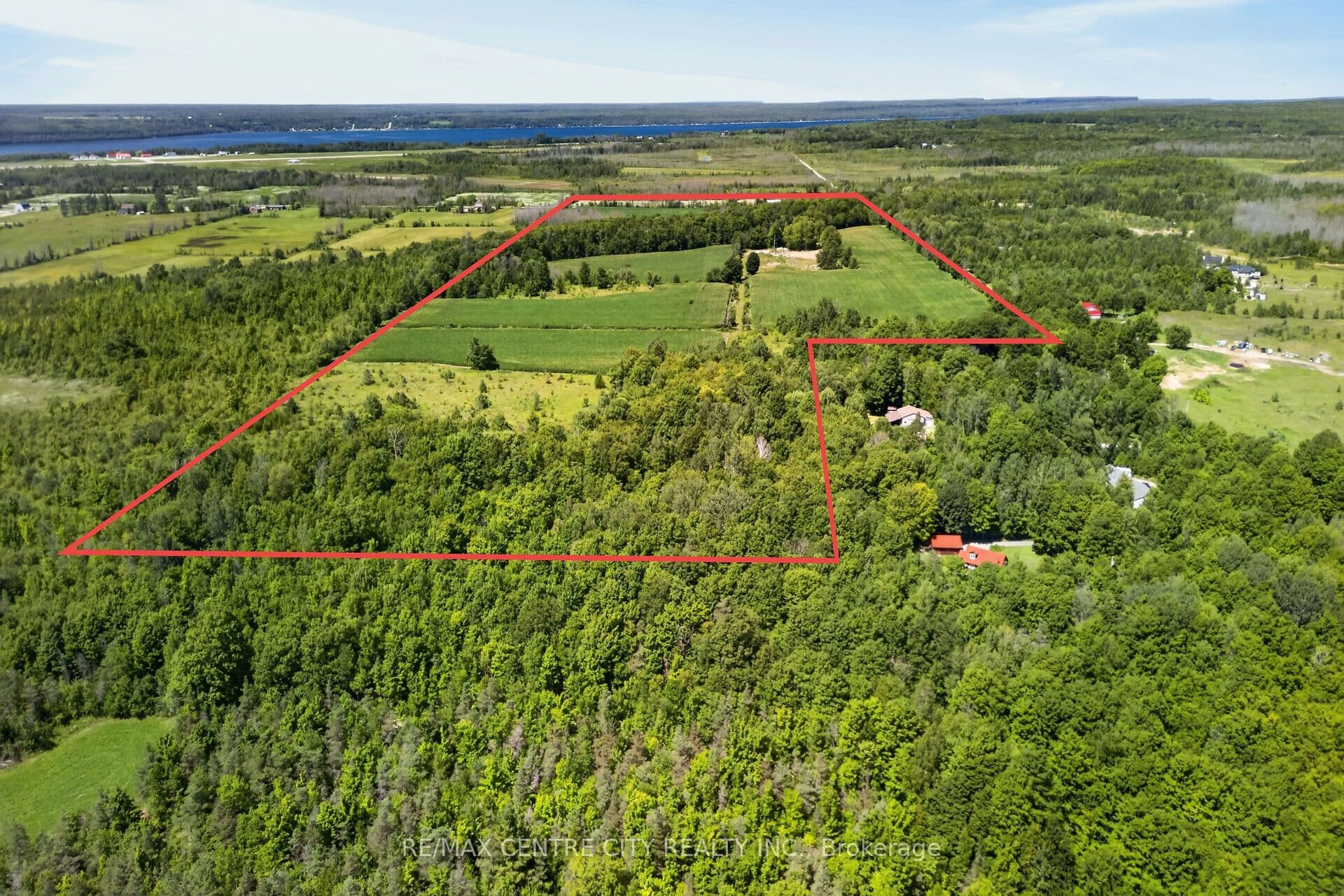 441408 Concession 21 Road photo 1