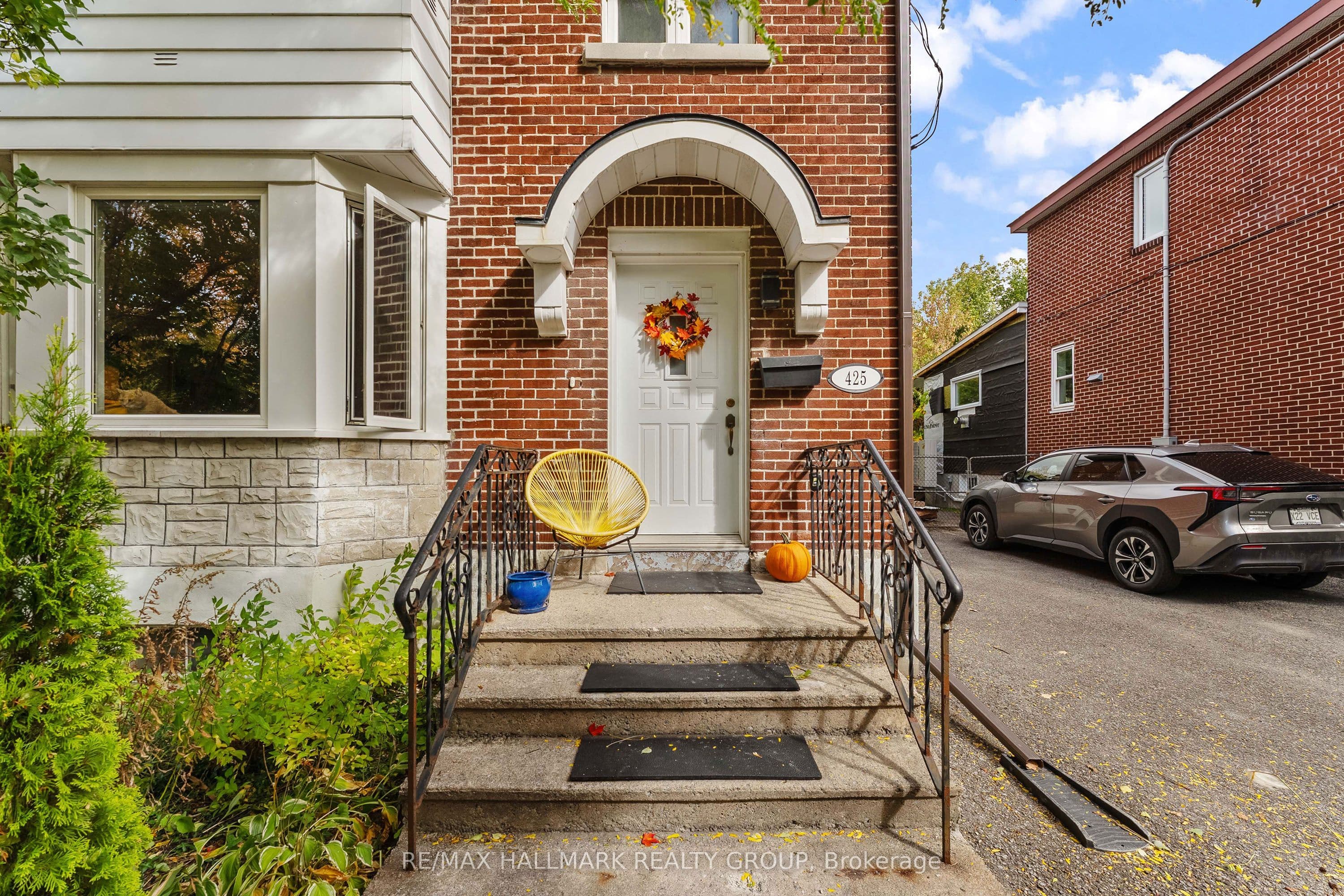 425 Chapel Street photo 1