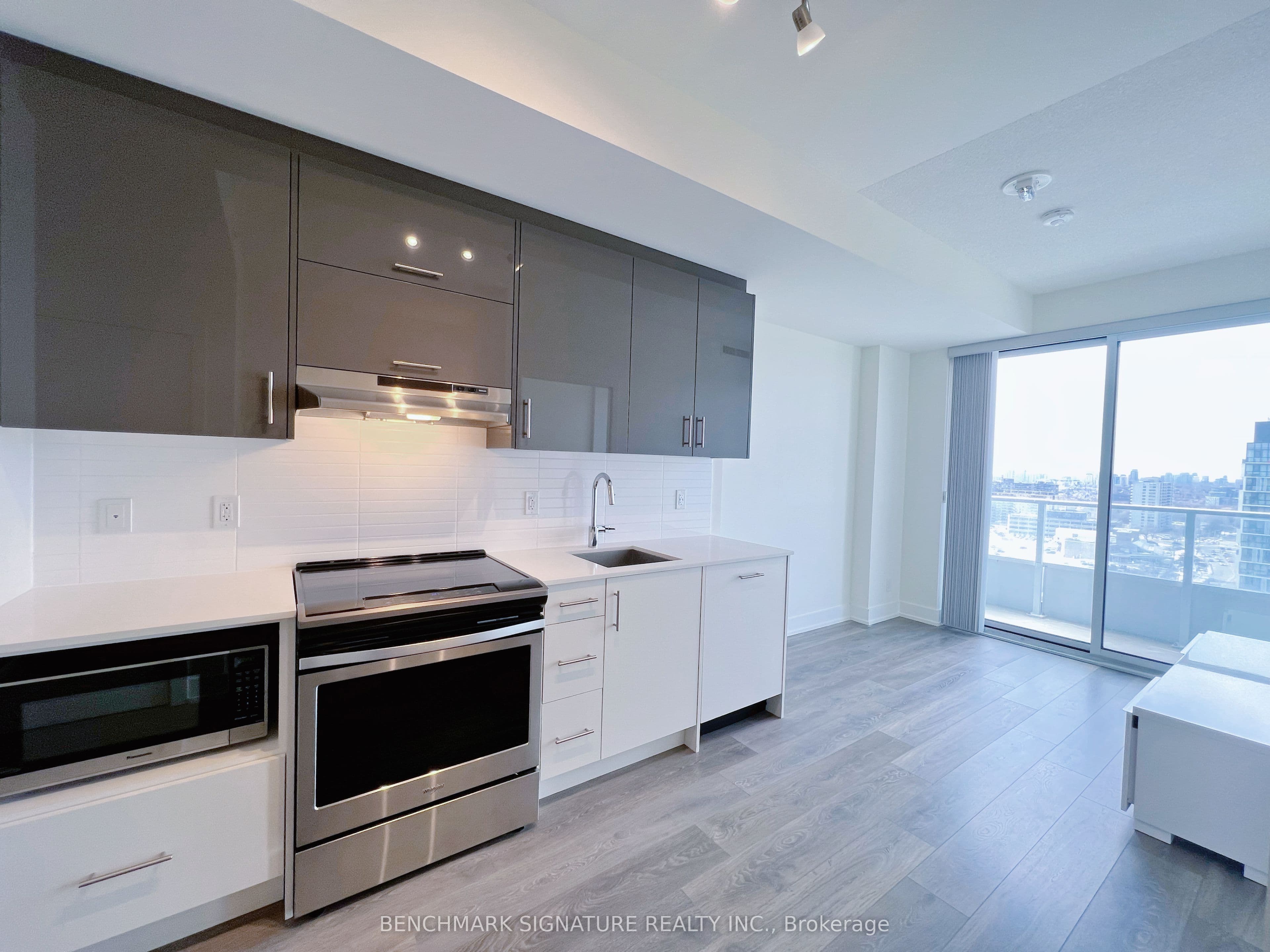 Unit 1805 180 Fairview Mall Drive photo 1