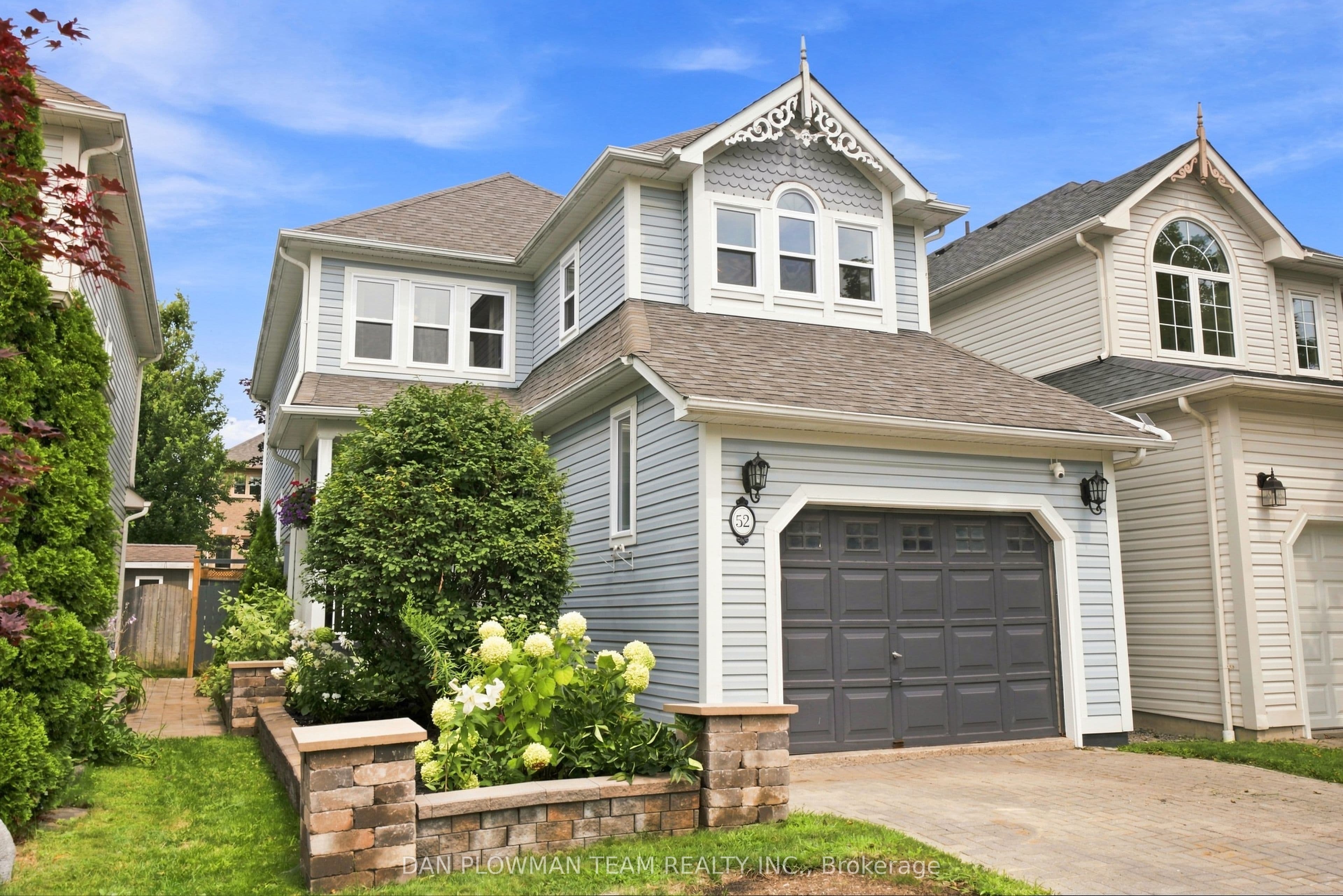 52 Wells Crescent photo 1