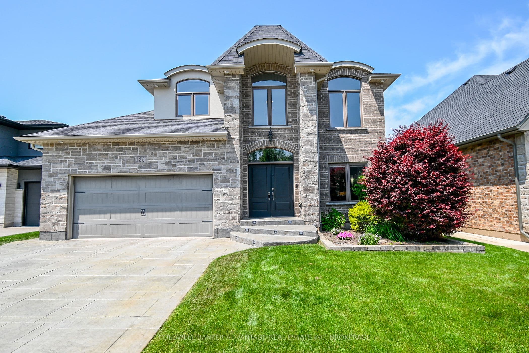 135 Forest Ridge Court photo 1