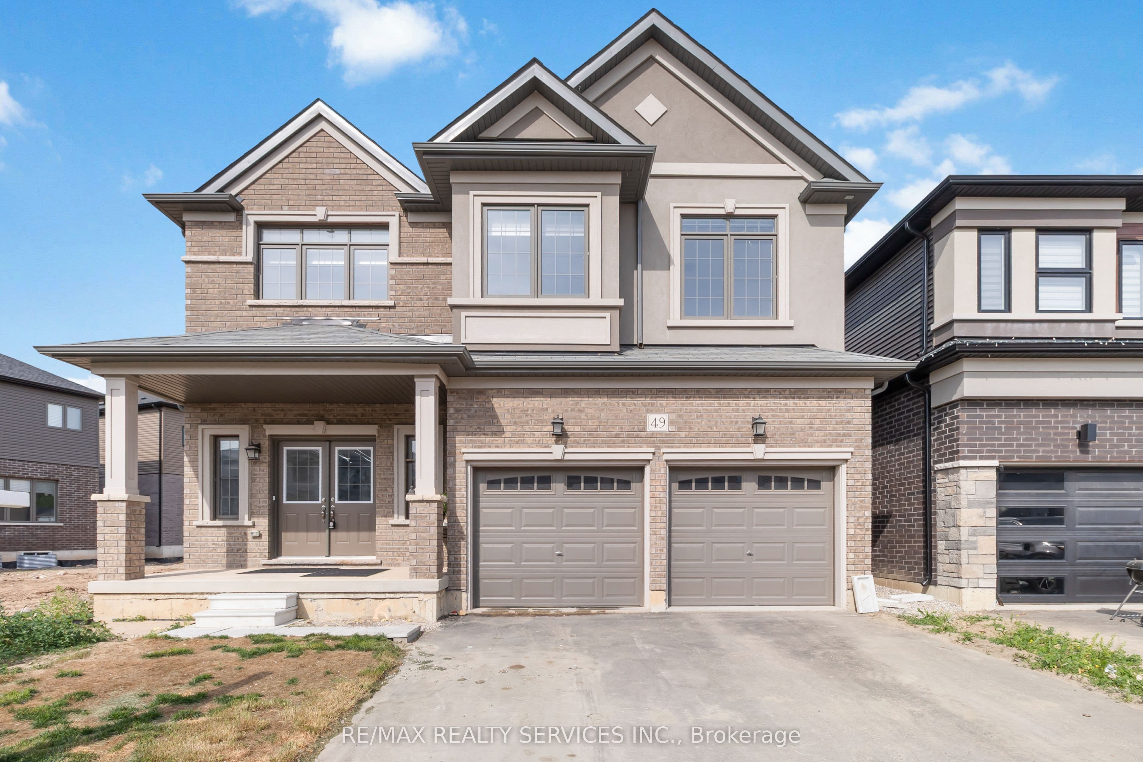 49 Dennis Avenue photo 1
