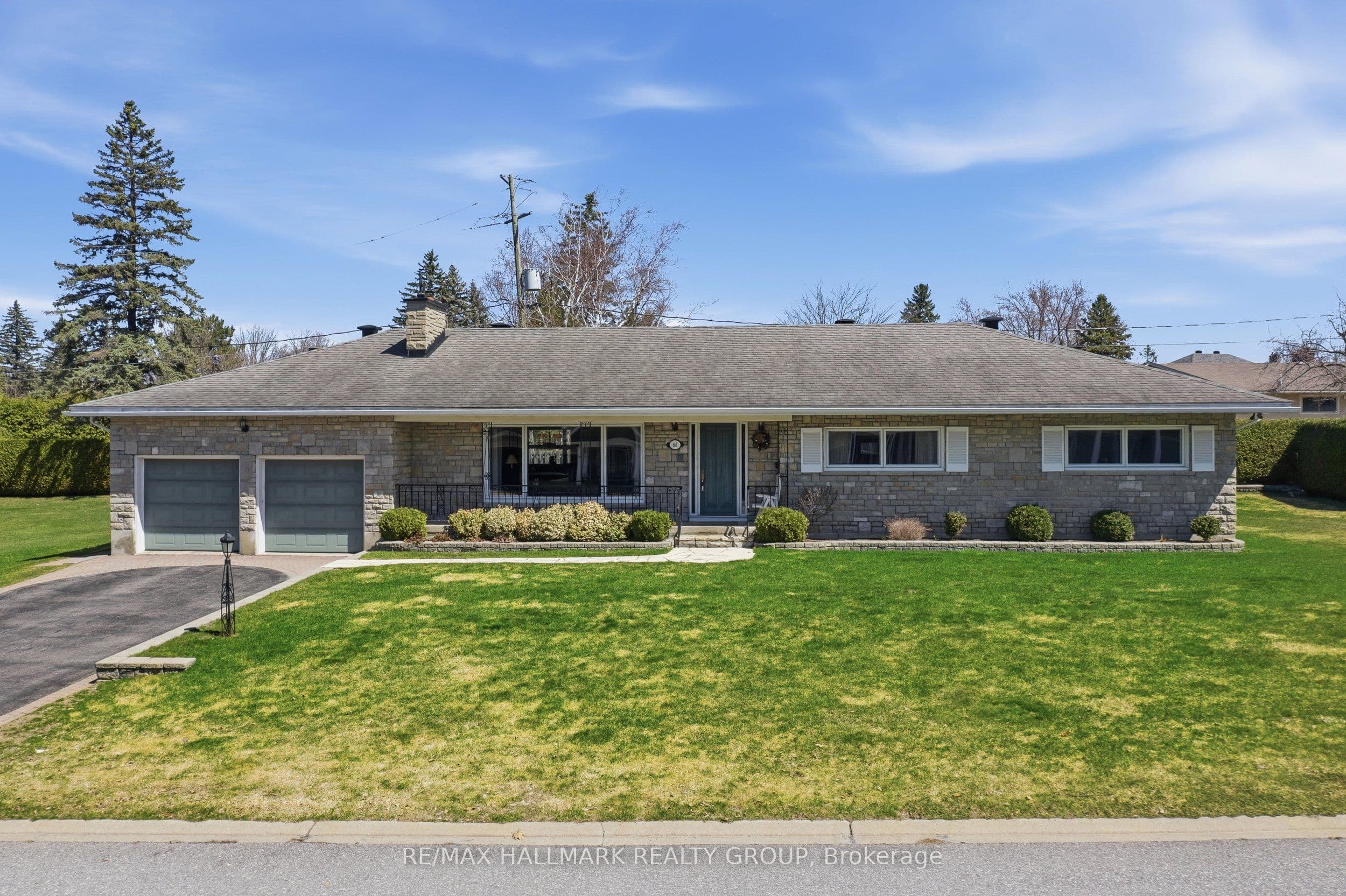 68 Corkstown Road photo 1