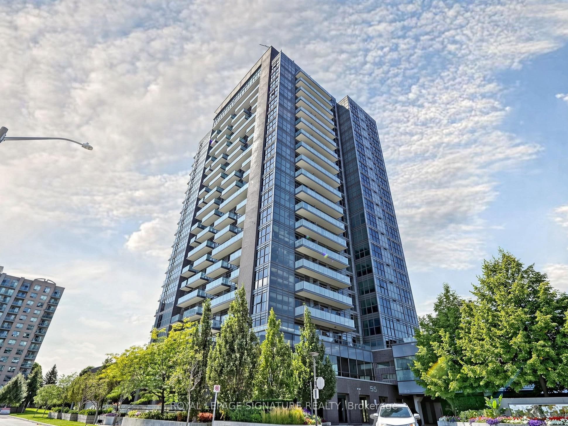 Unit 1210 55 Oneida Crescent photo 1